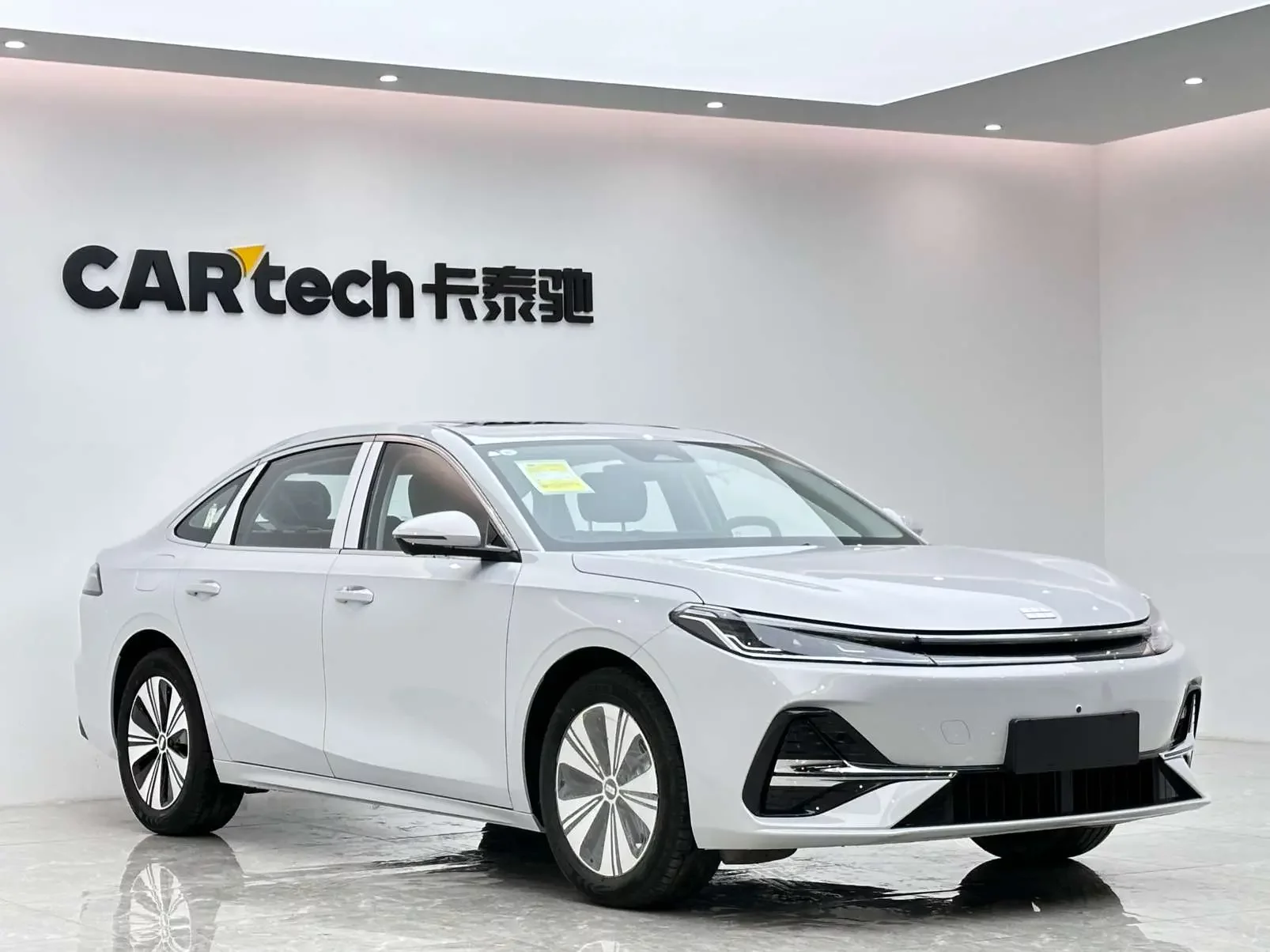Geely Galaxy A7 EM