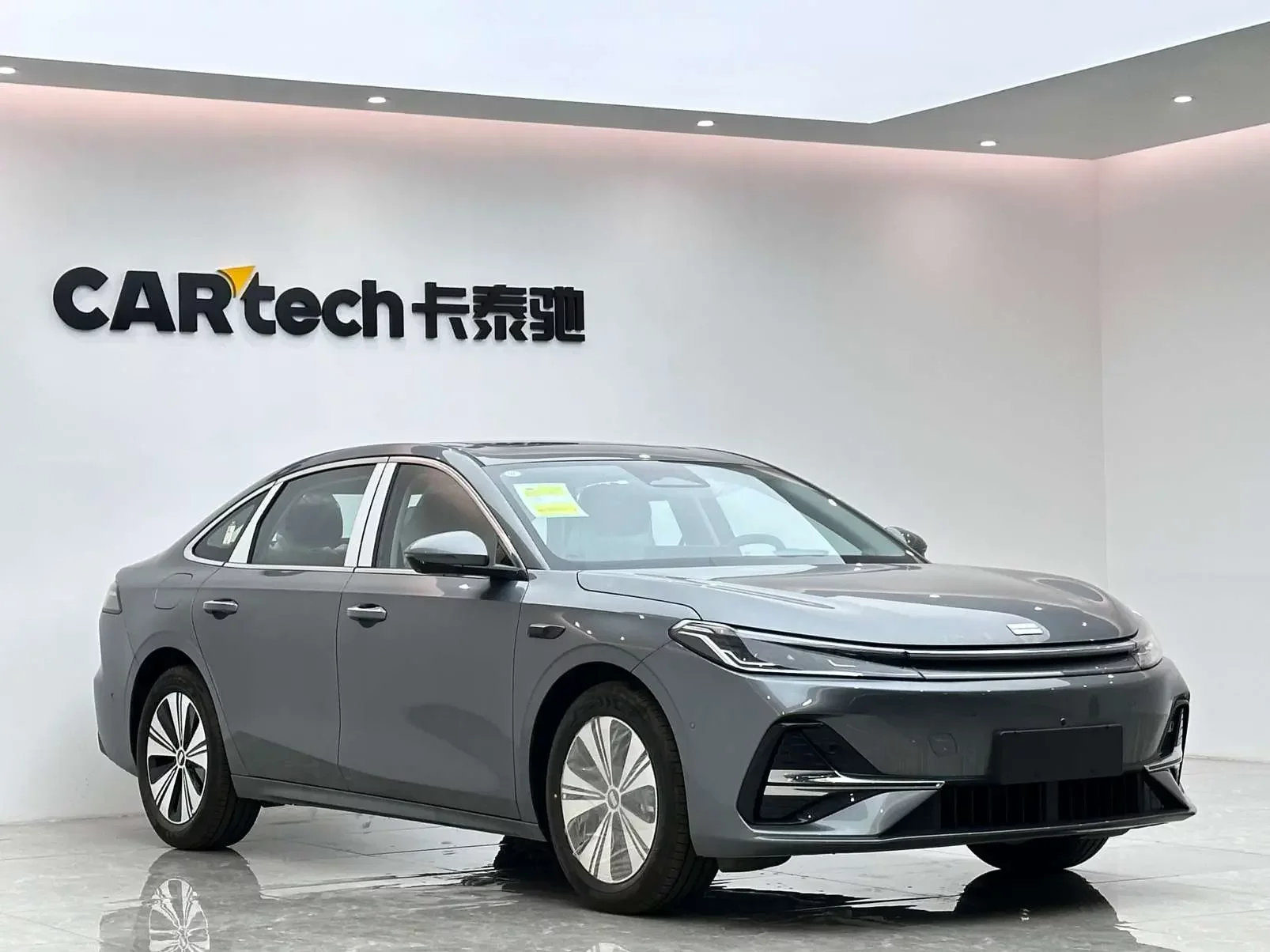 Geely Galaxy A7 EM