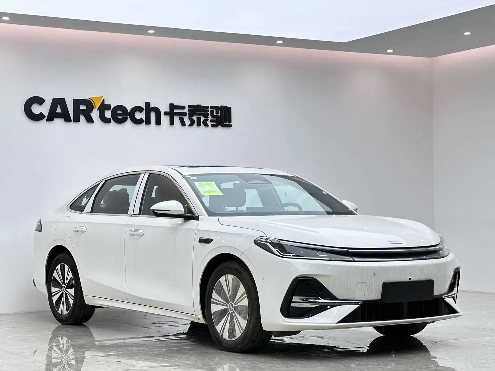 Geely Galaxy A7 EM