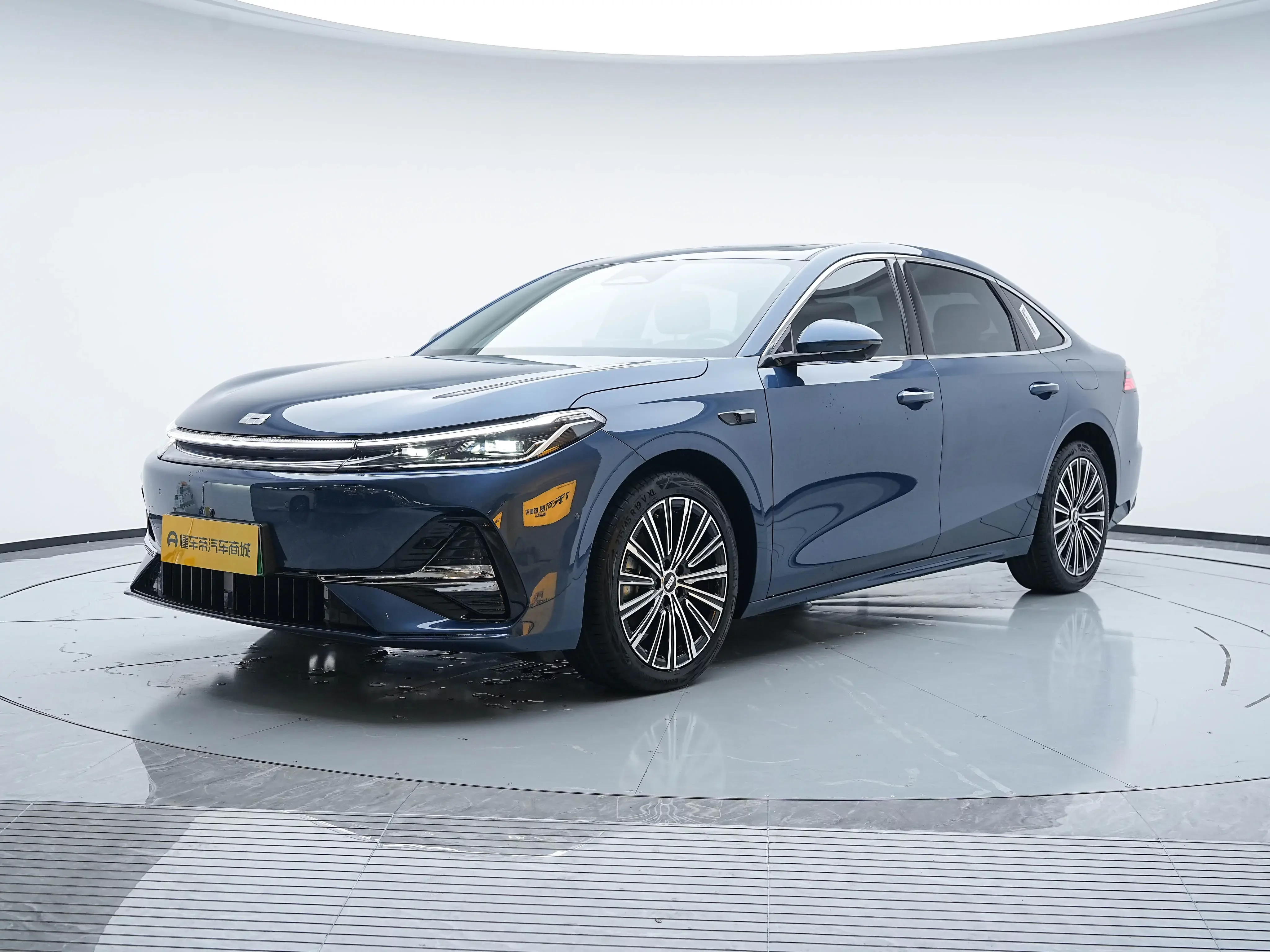 Geely Galaxy A7 EM
