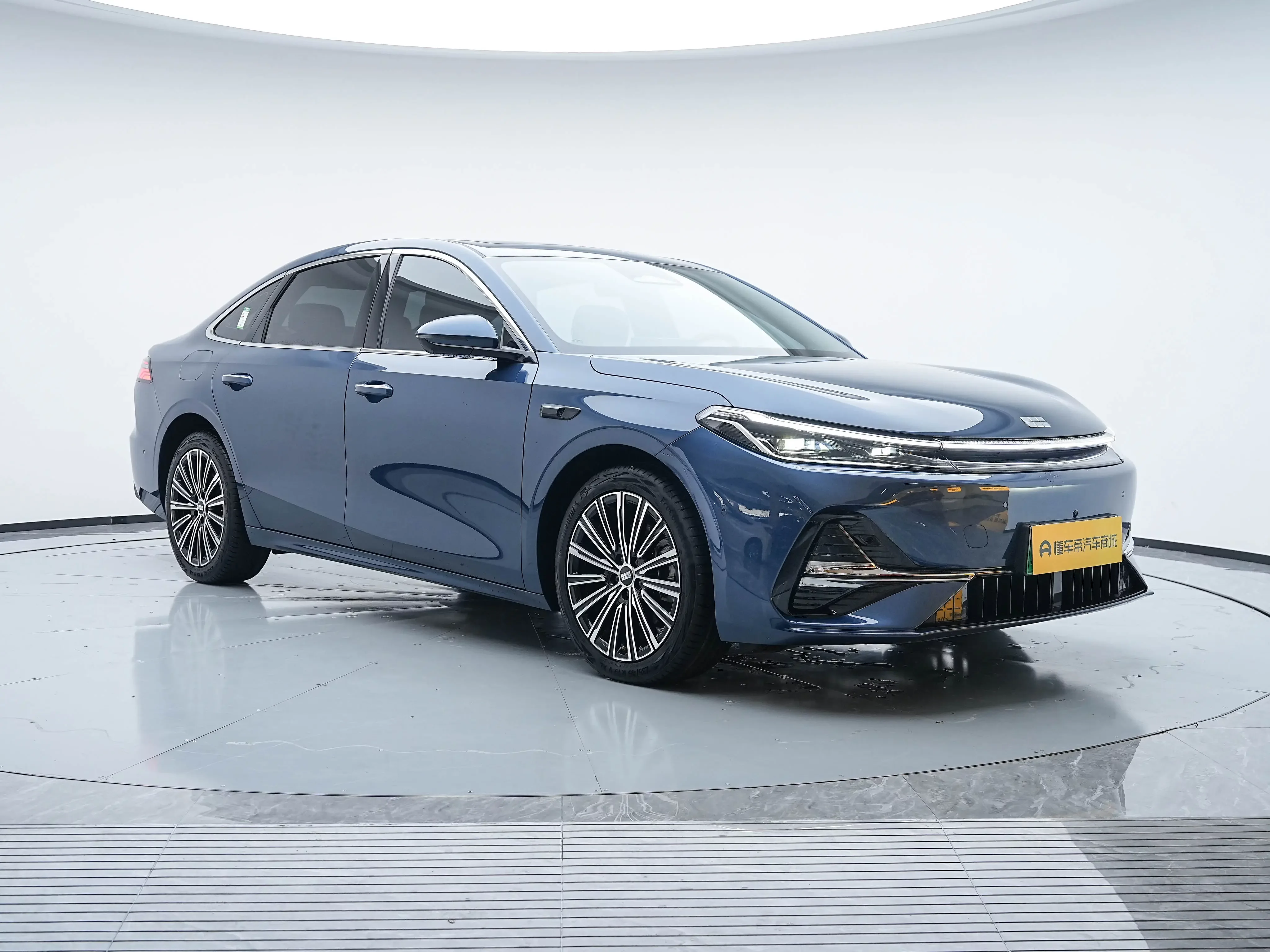 Geely Galaxy A7 EM