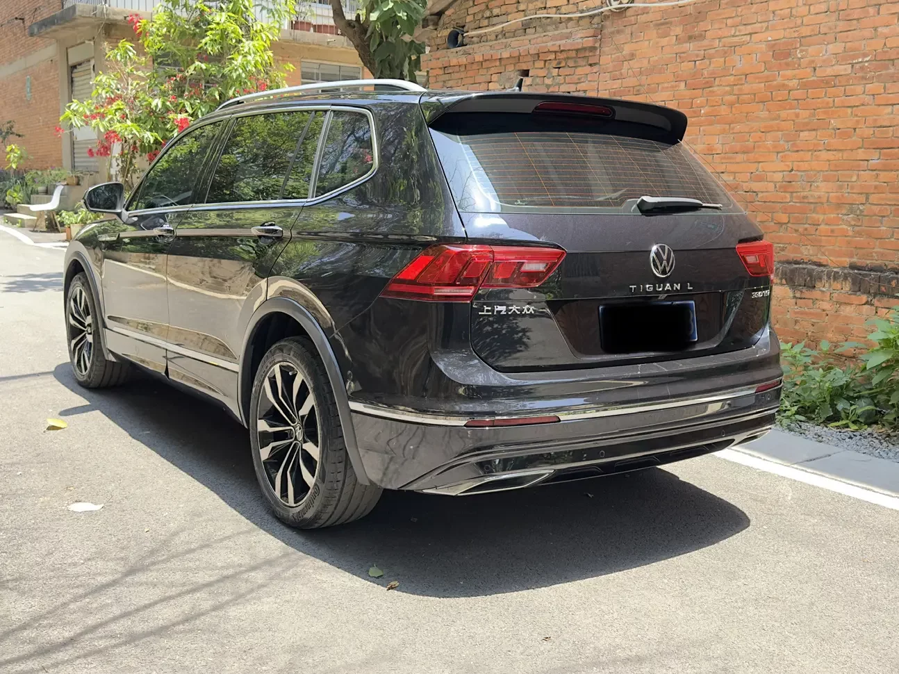 Volkswagen Tiguan L