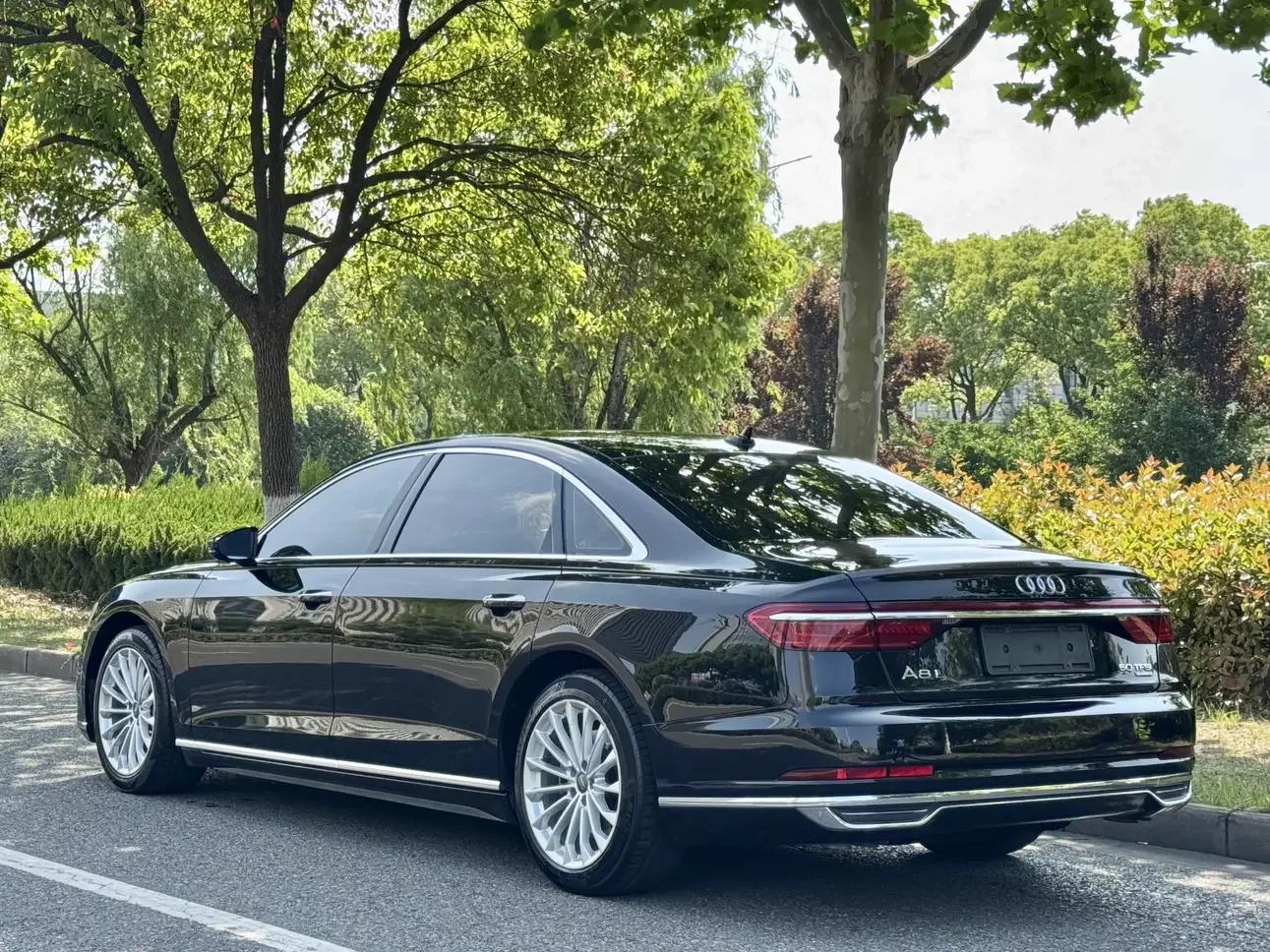 Audi A8
