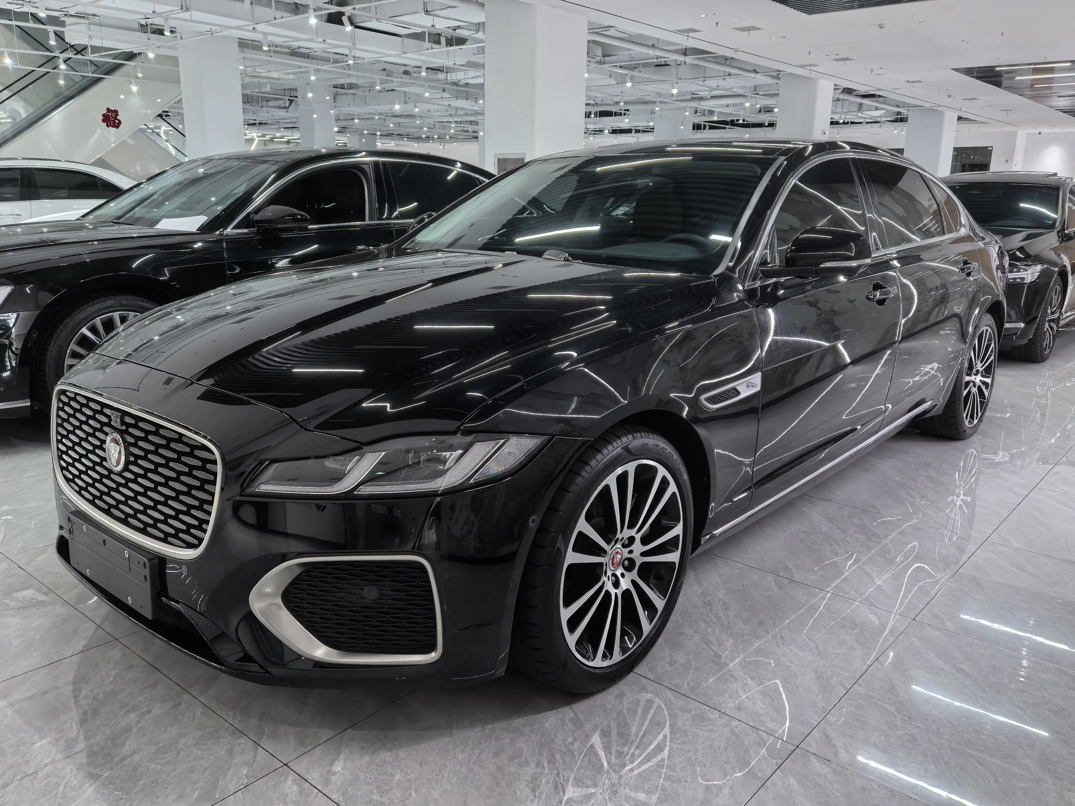 Jaguar XFL