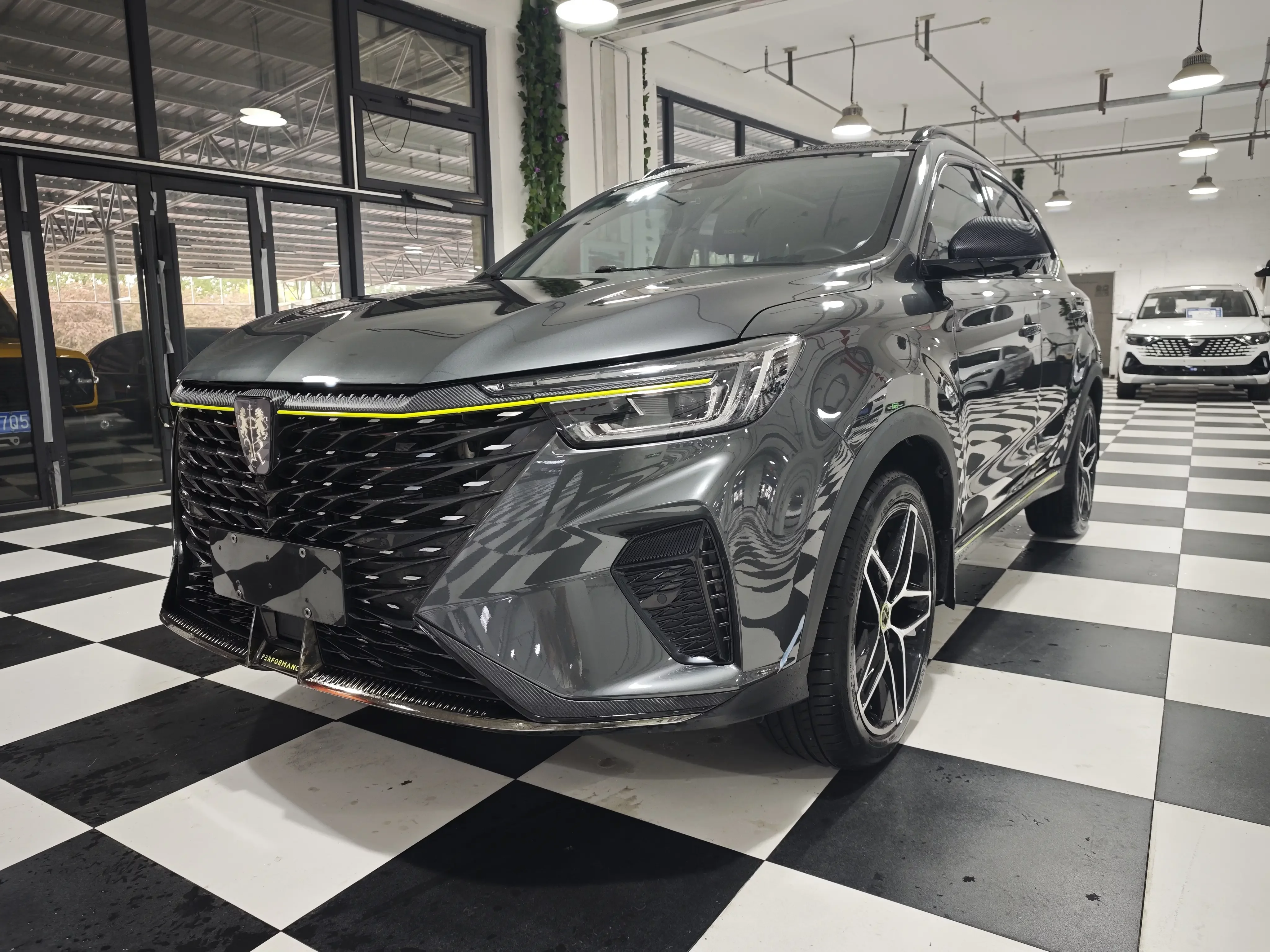 Roewe RX5