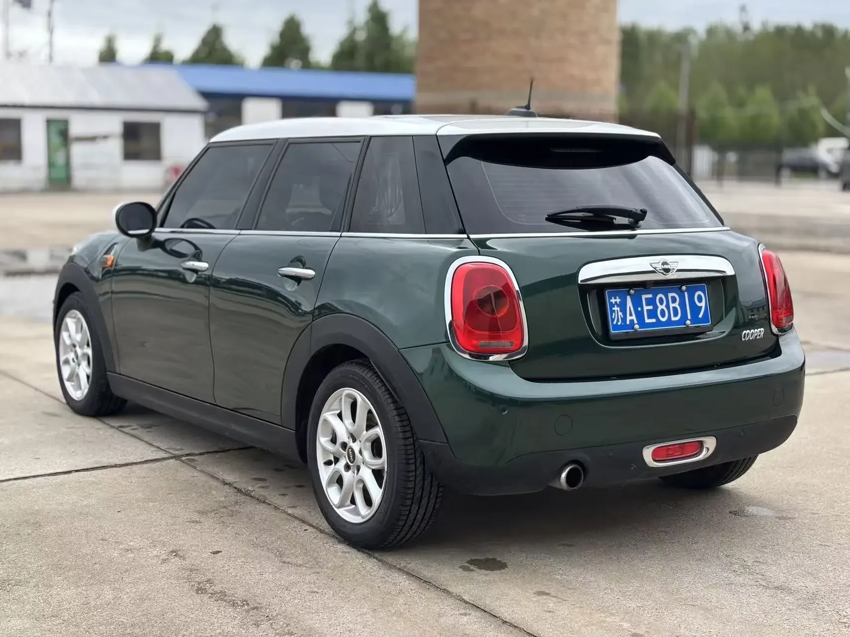 MINI 
