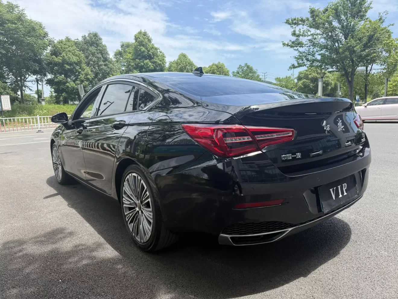 Hongqi H5 classic