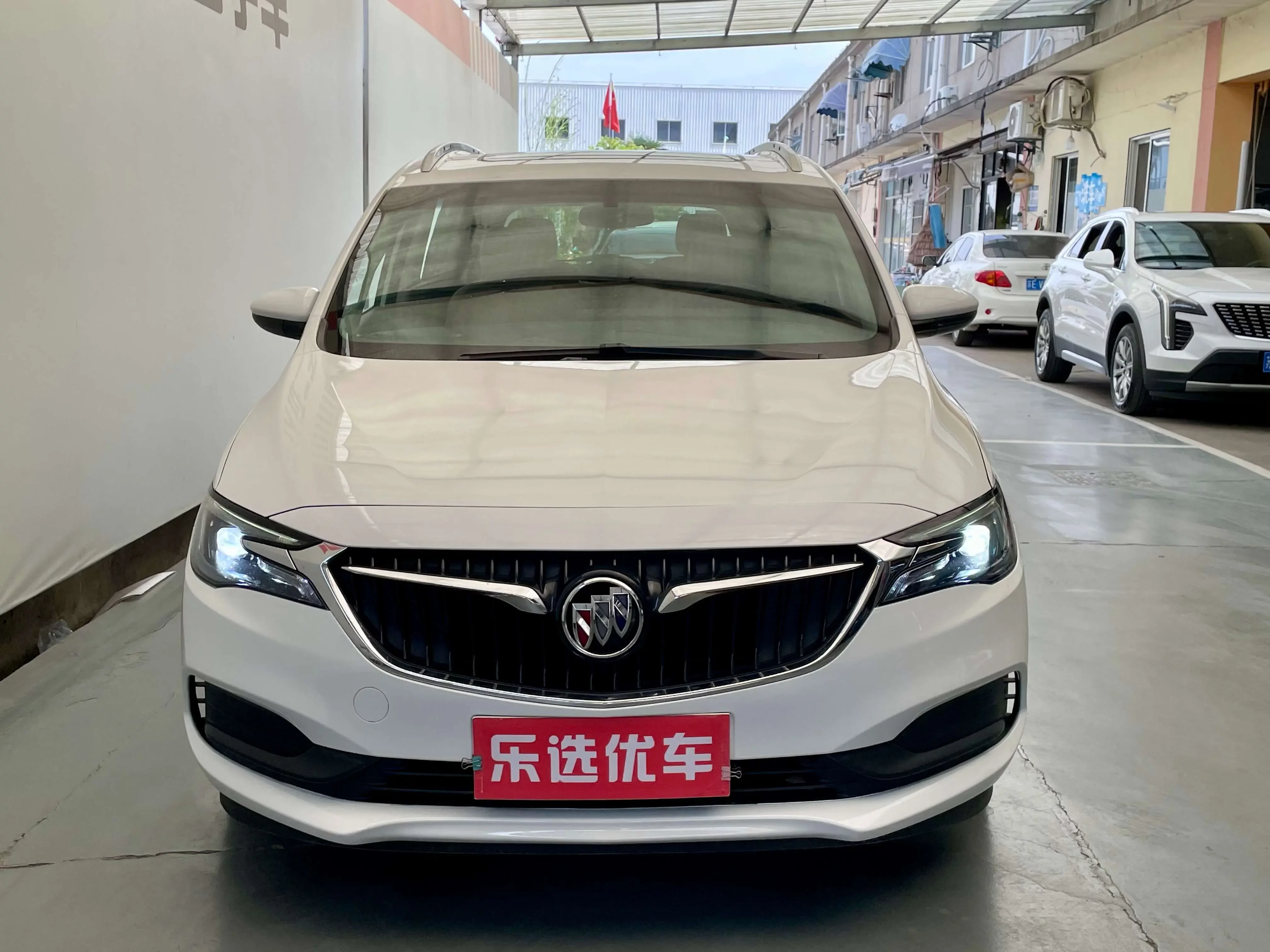 Buick GL6
