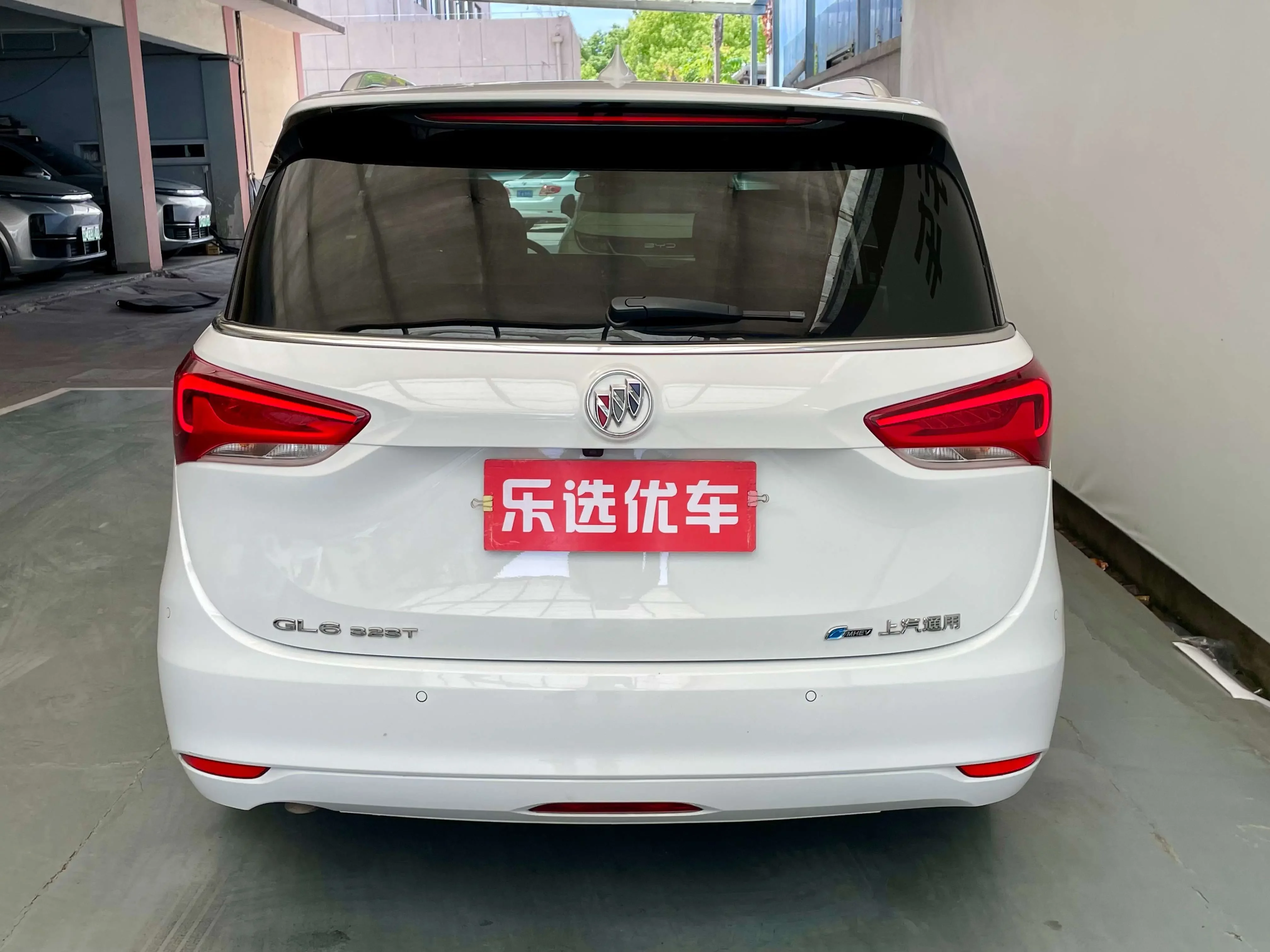 Buick GL6