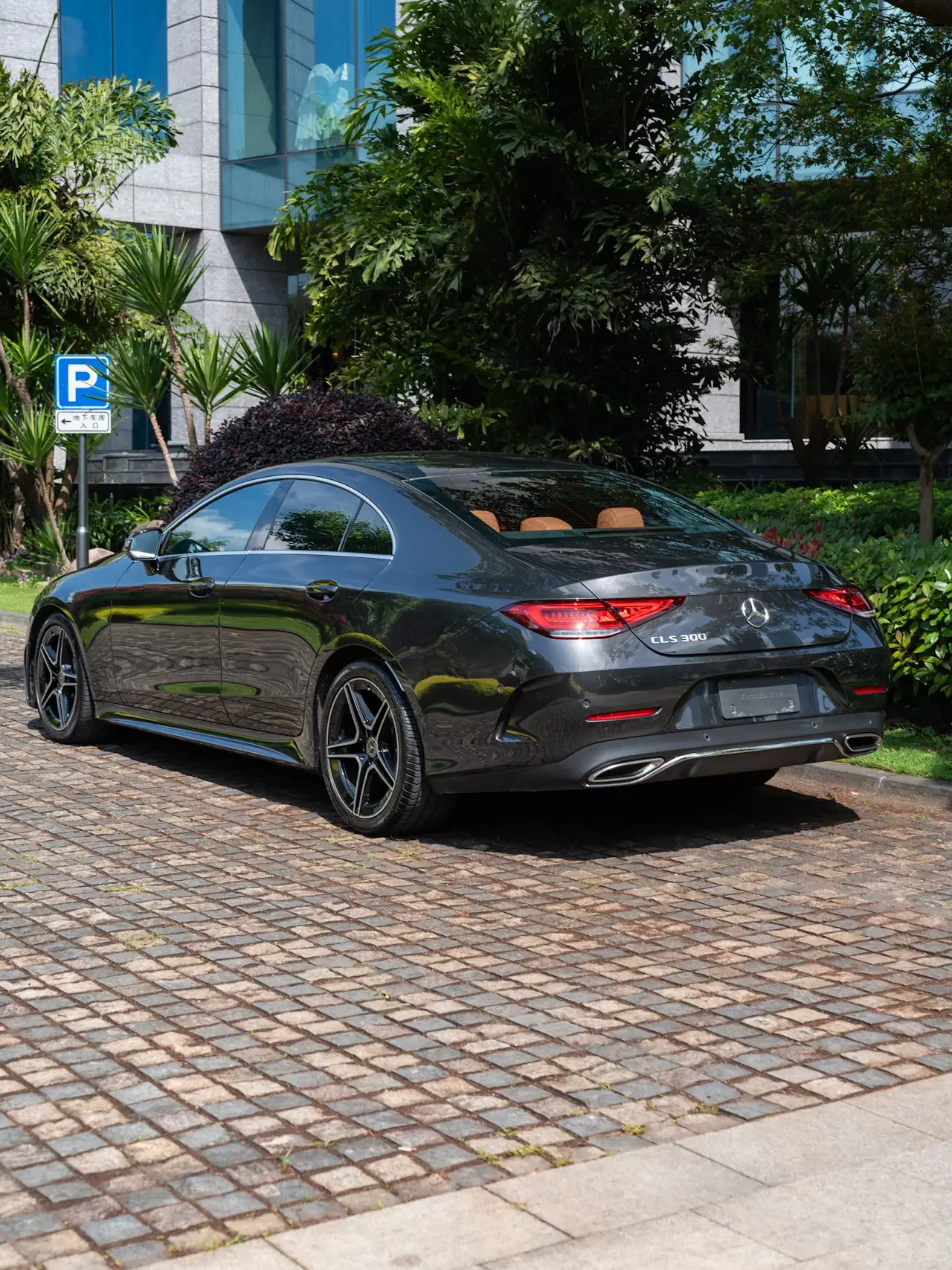 Mercedes-Benz CLS