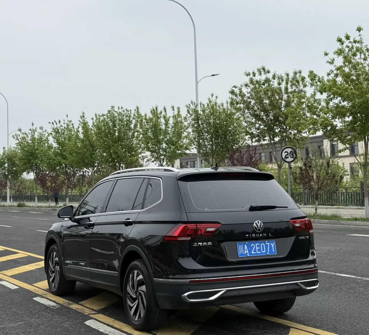 Volkswagen Tiguan L