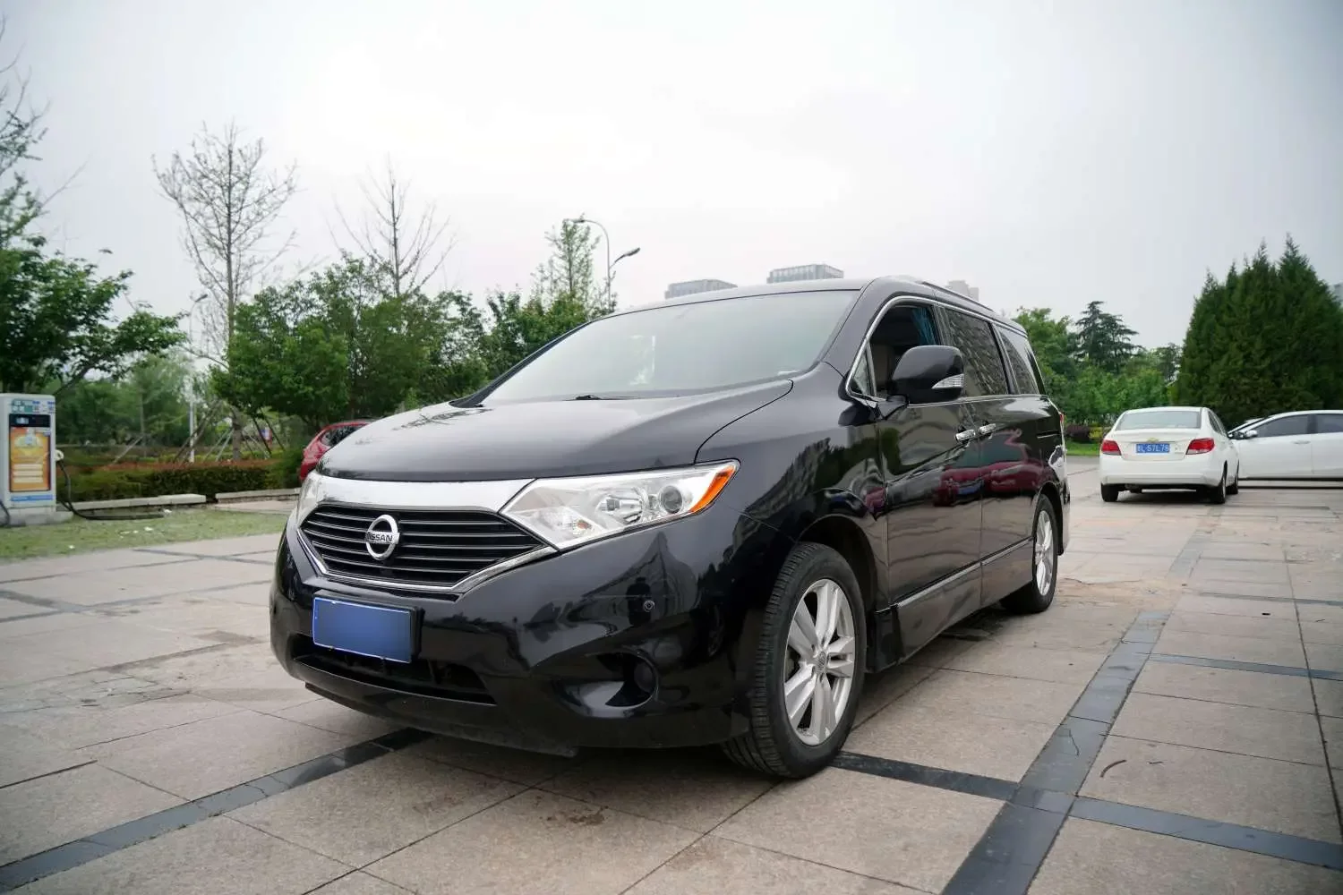 Nissan nobleman