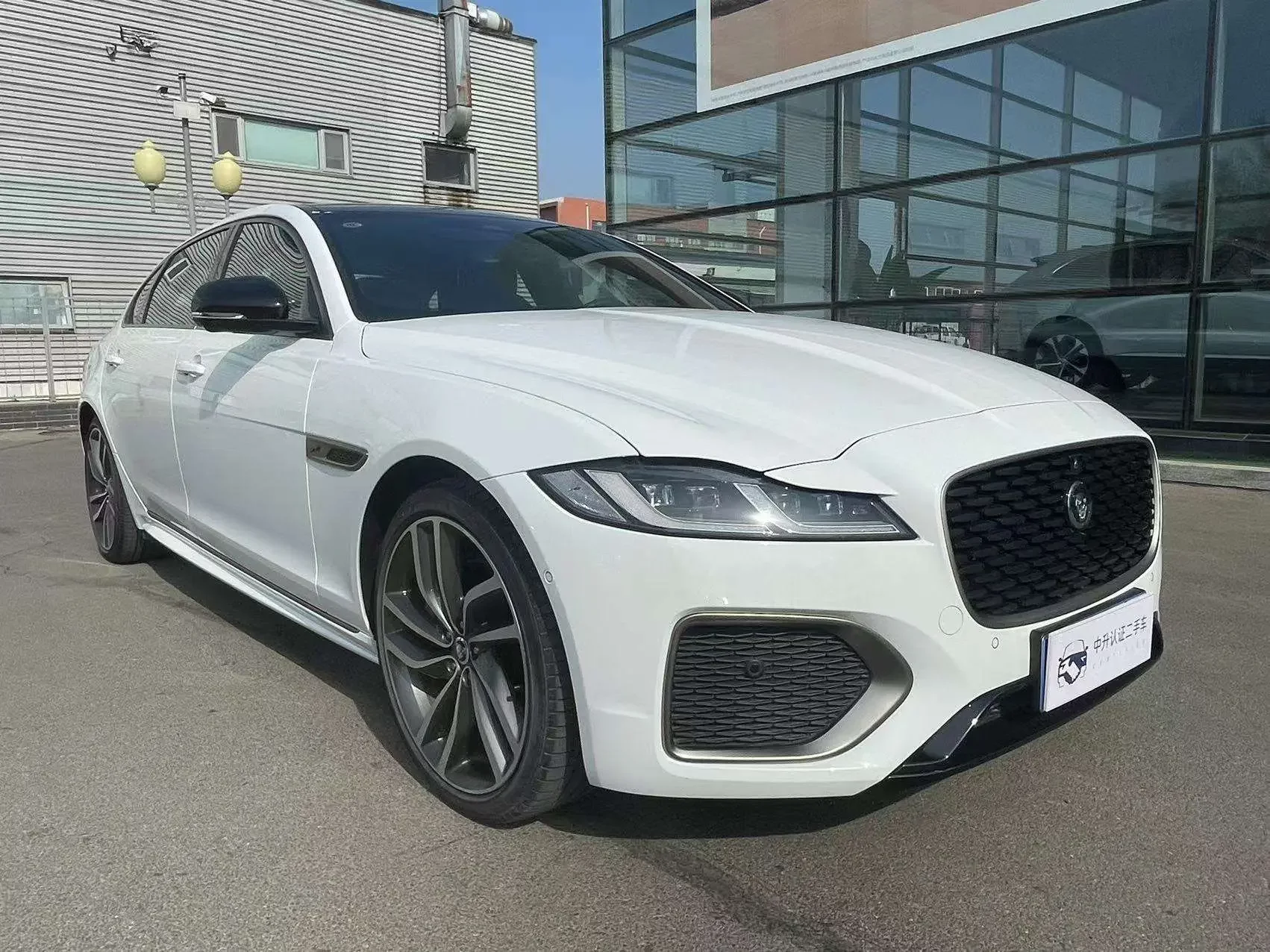 Jaguar XFL