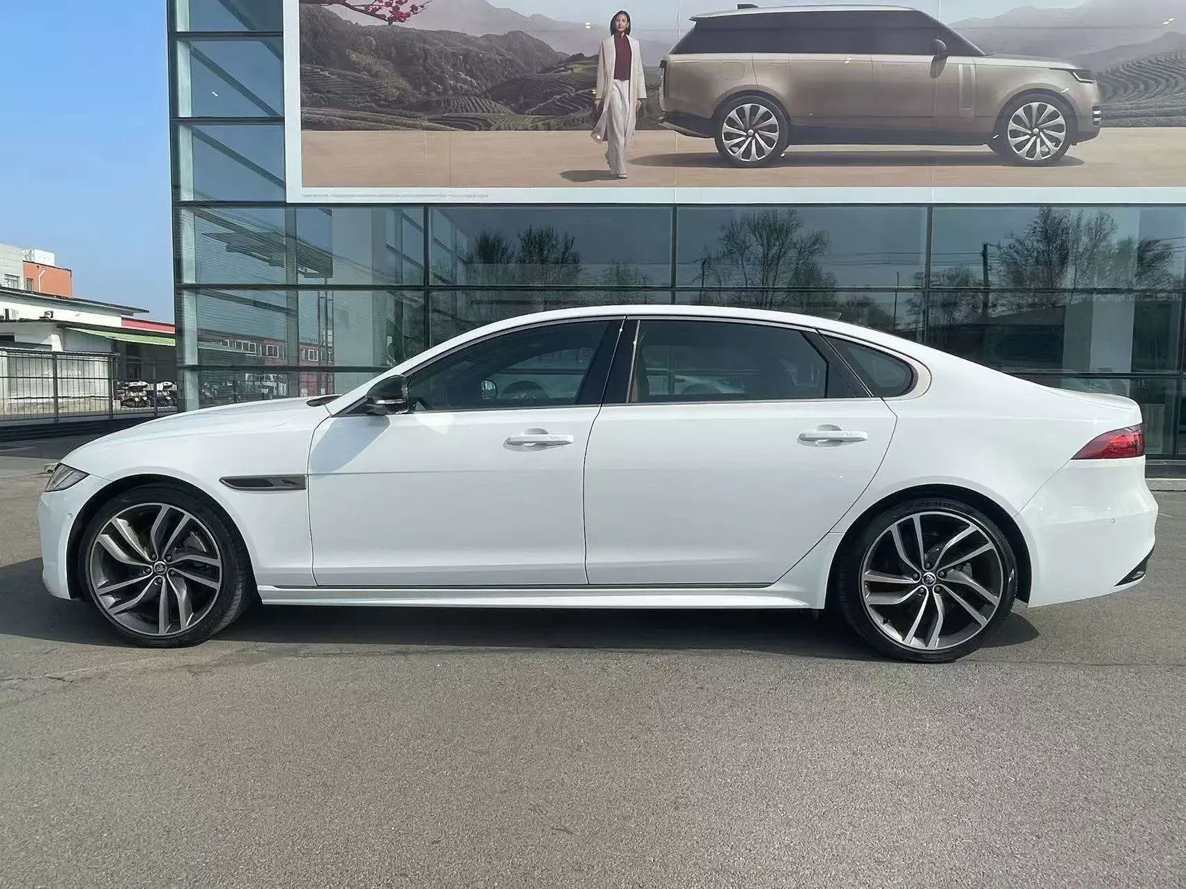 Jaguar XFL