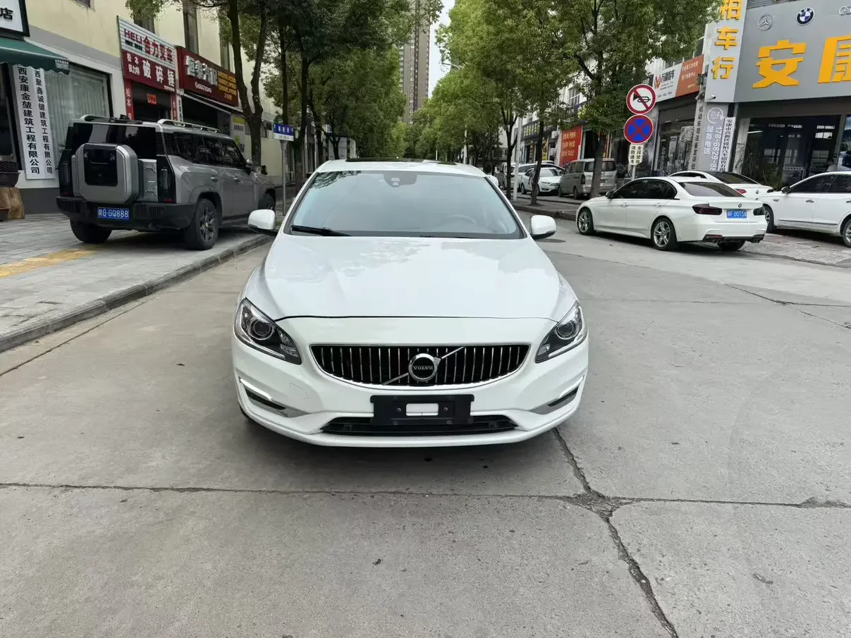 Volvo S60