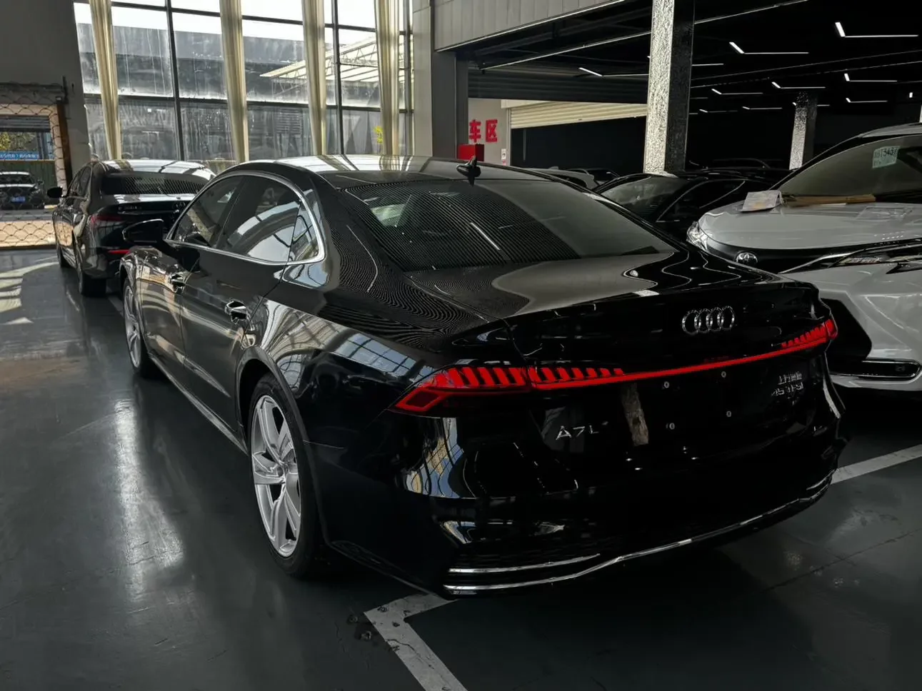 Audi A7L