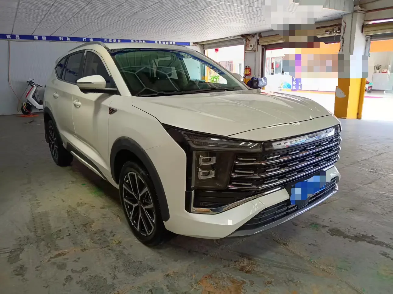 JAC (Sihao) Sihao X8 PLUS