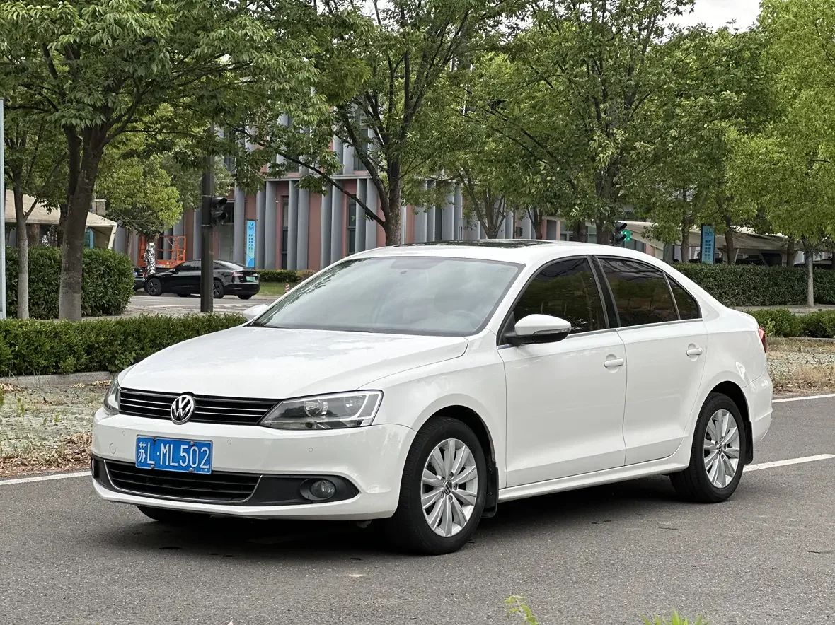 Volkswagen Sagitar