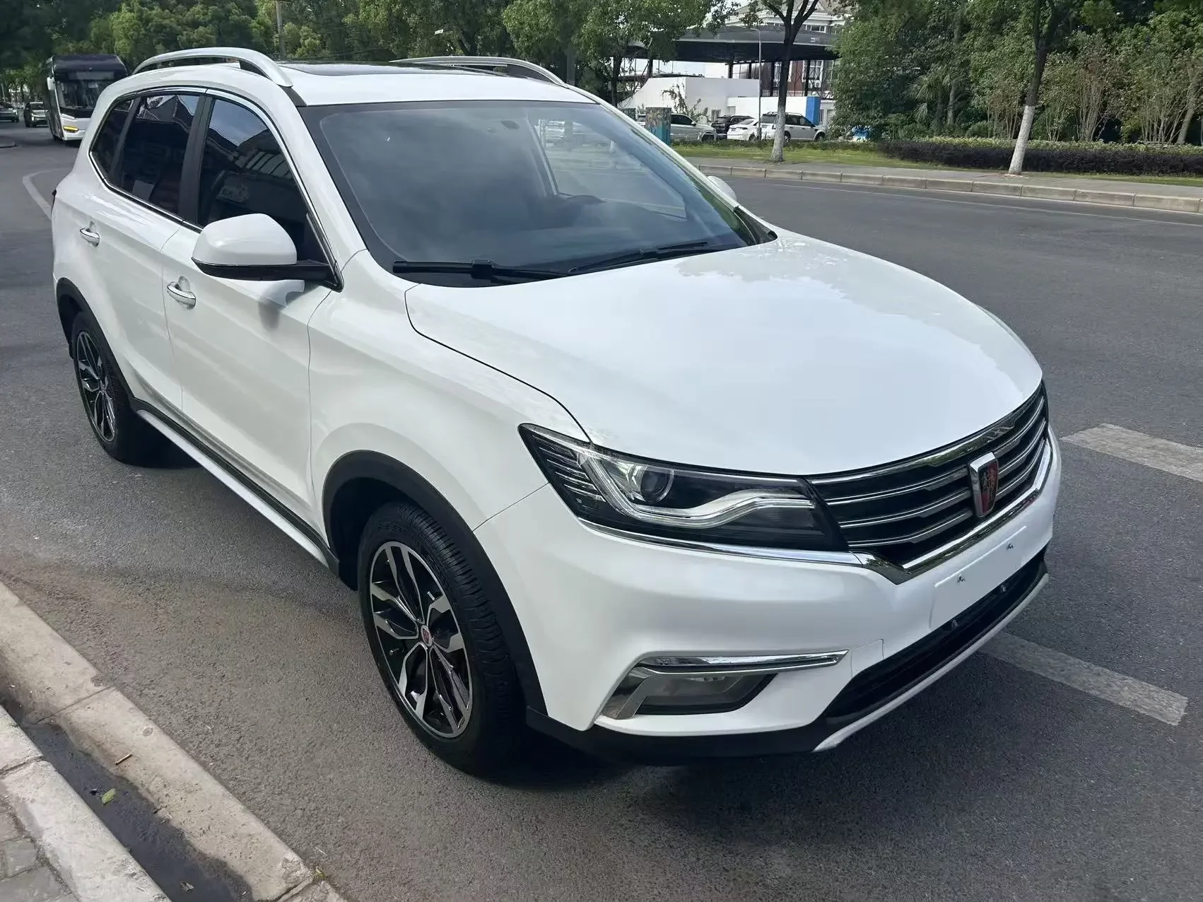 Roewe RX5