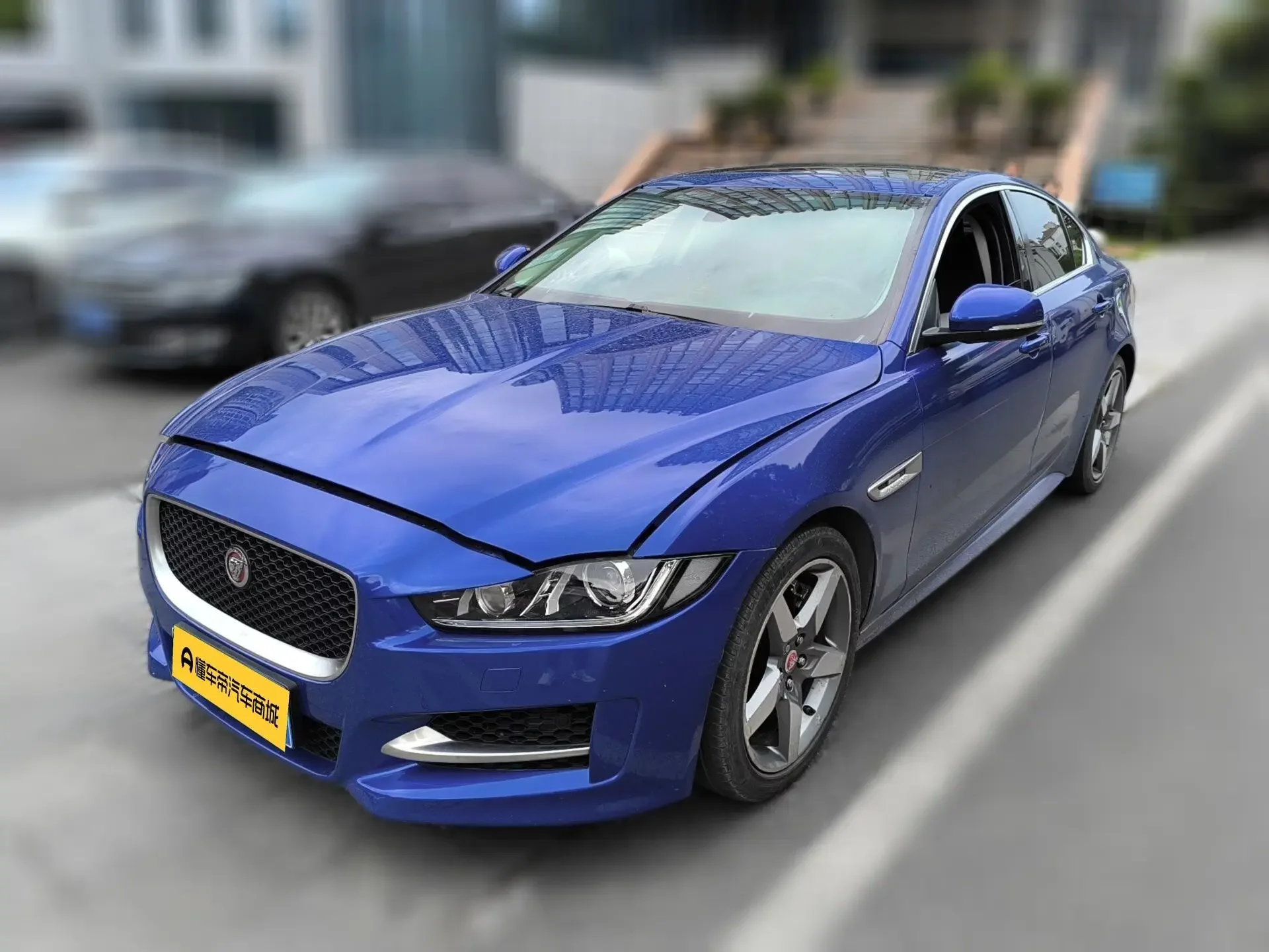 Jaguar XE