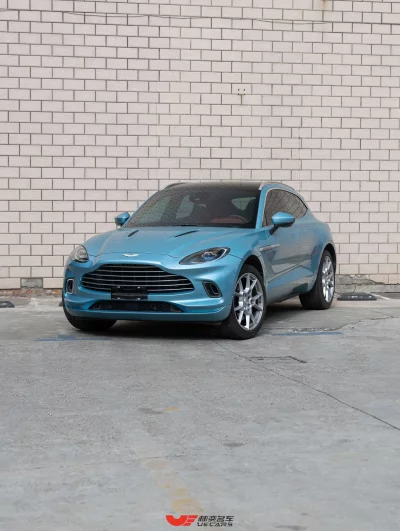 Aston Martin DBX