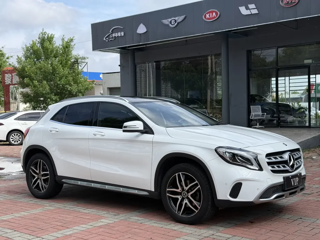 Mercedes-Benz GLA