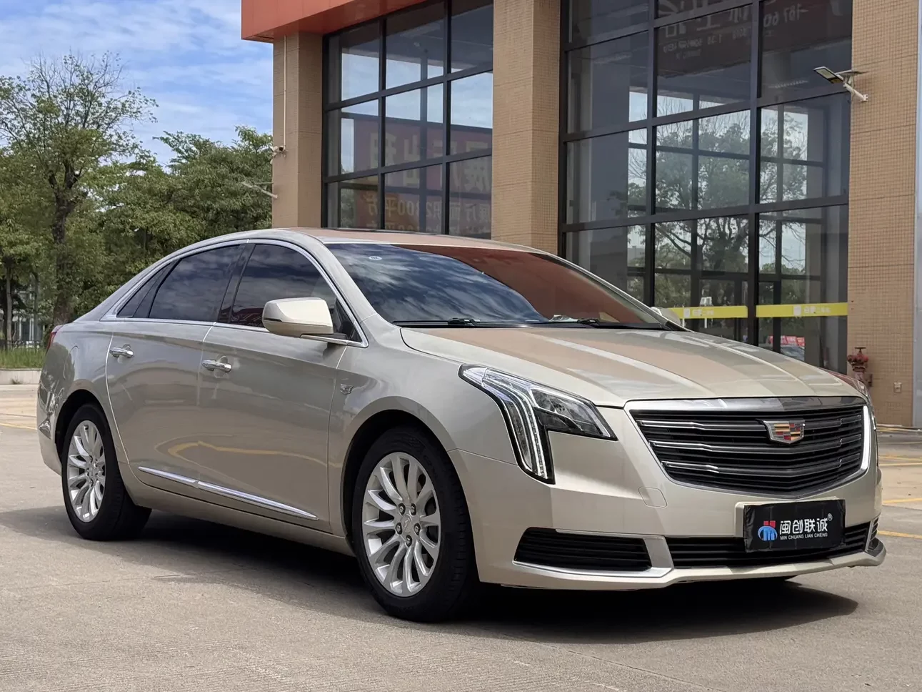 Cadillac XTS