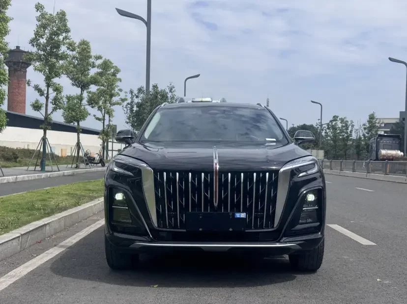 Hongqi HS3