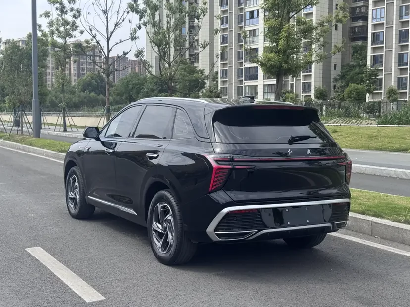 Hongqi HS3