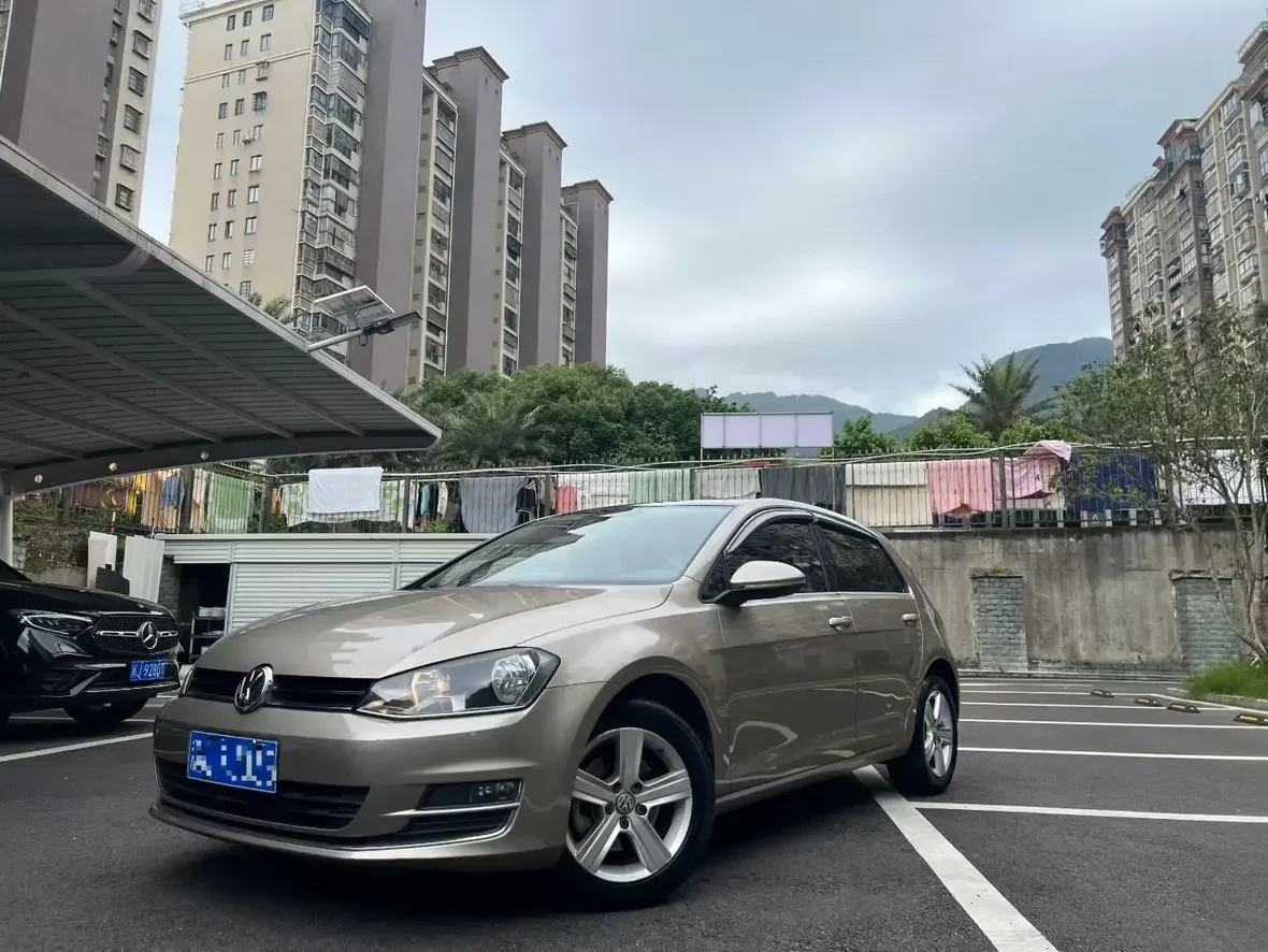 Volkswagen golf