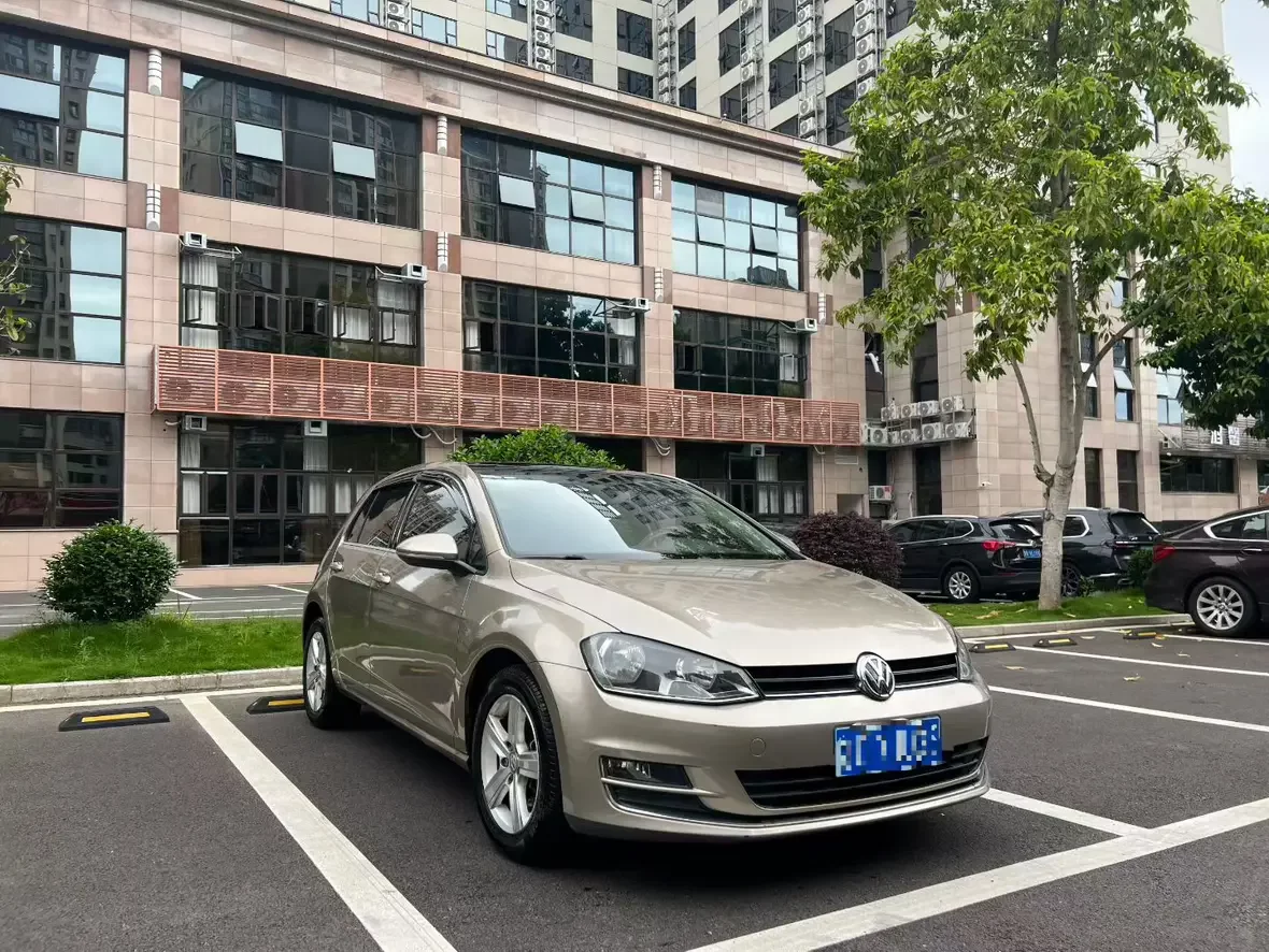 Volkswagen golf