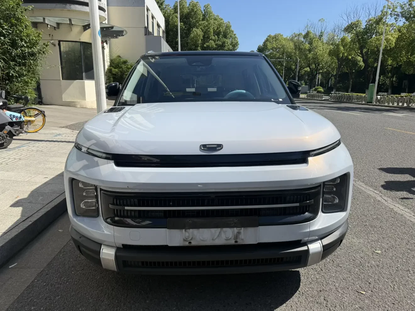 Geely ICON
