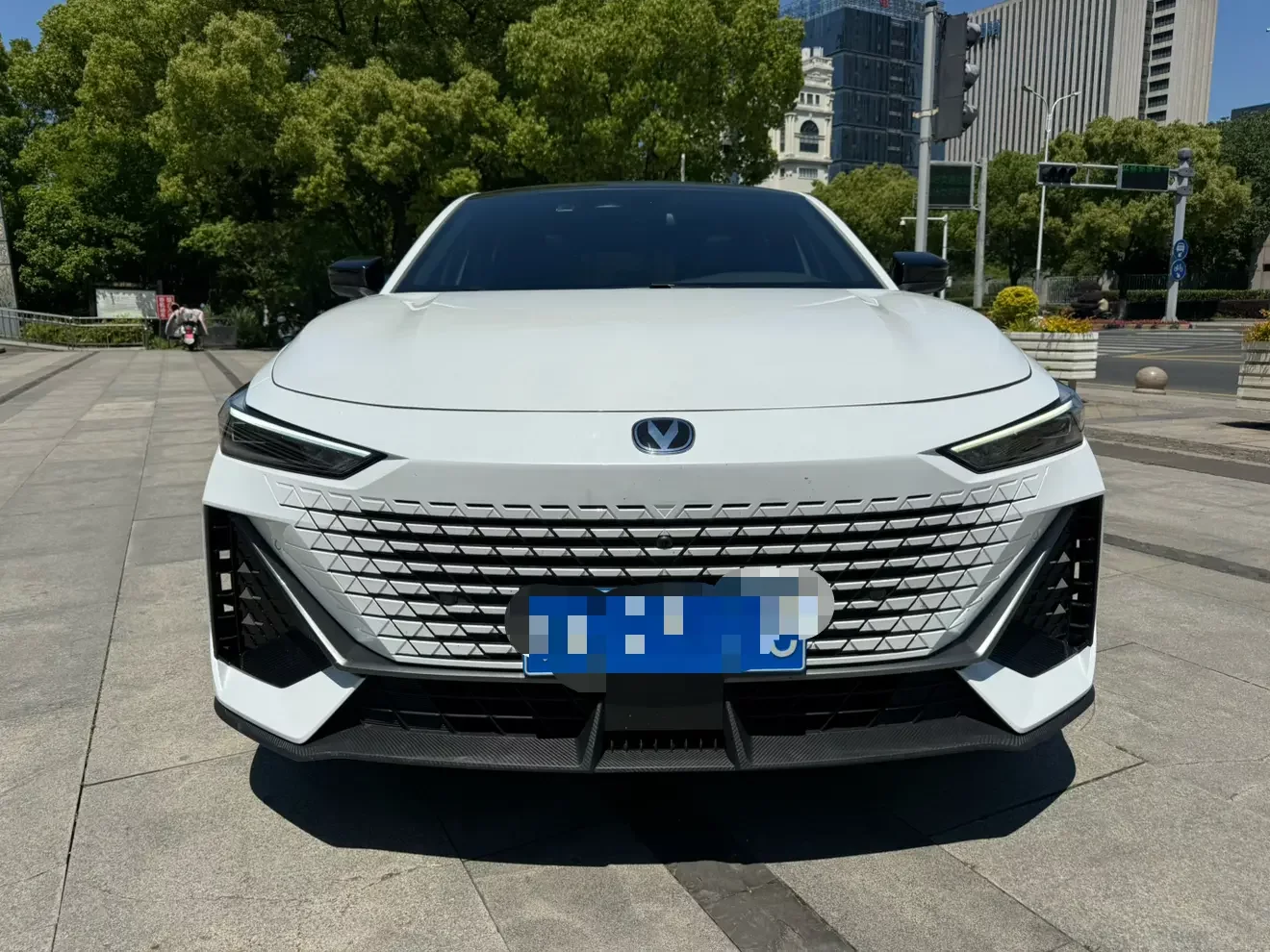 Changan UNI-V  из Китая
