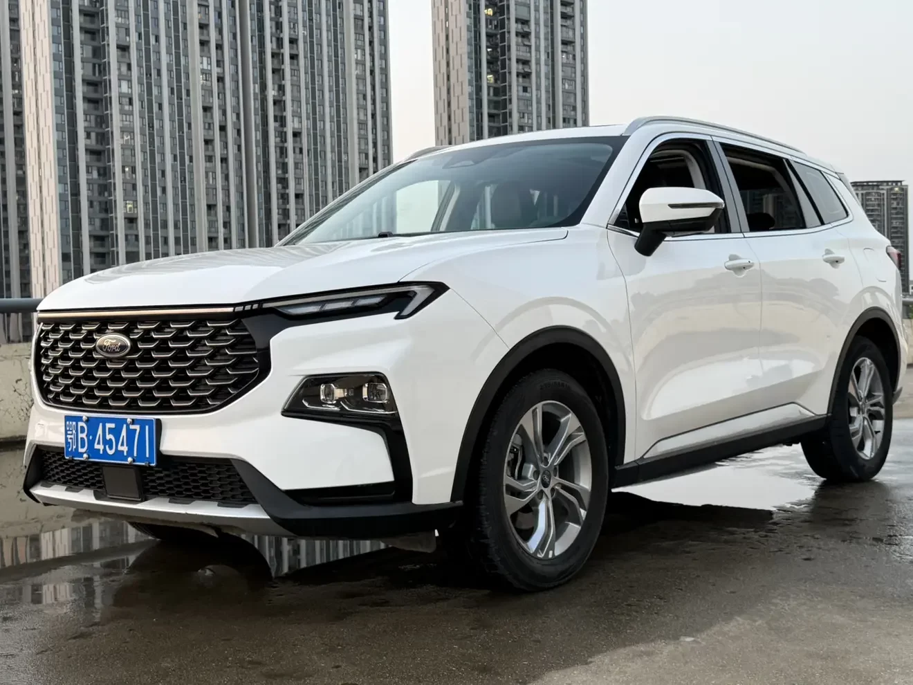 Ford Equator Sport