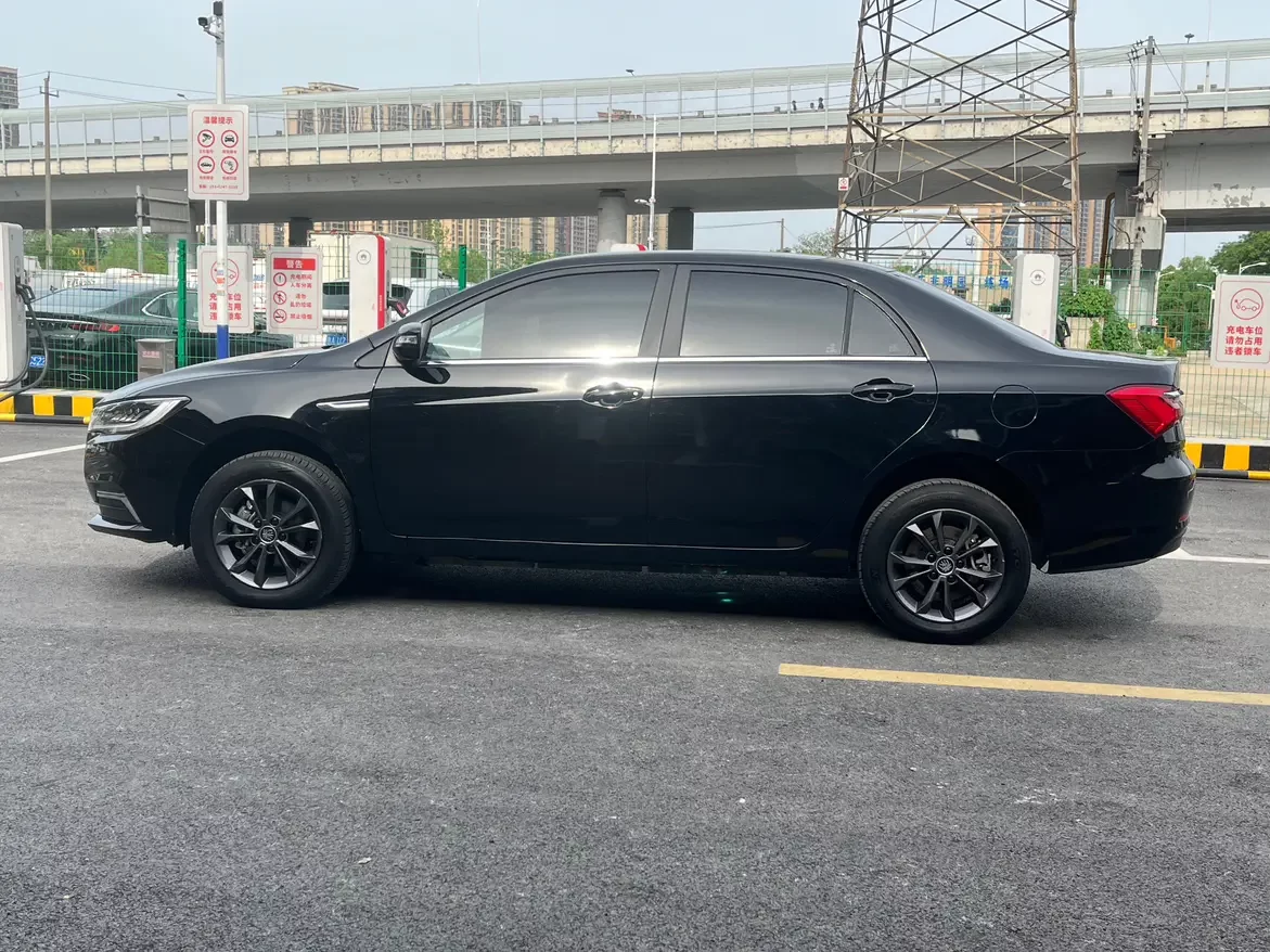BYD QinEV