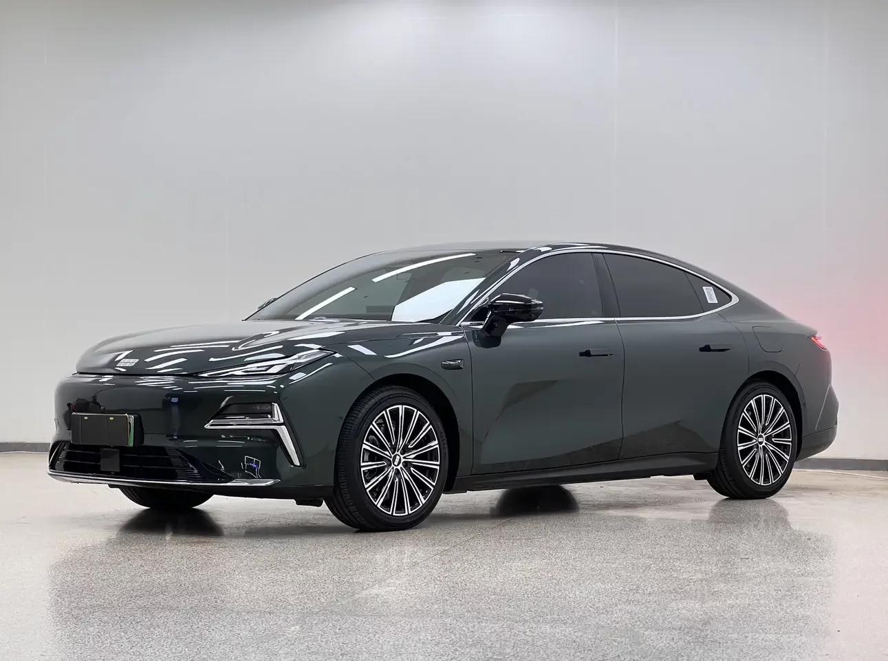 Geely Galaxy Star 8 PHEV