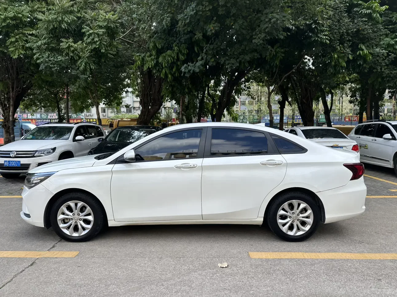 GAC Trumpchi GA4