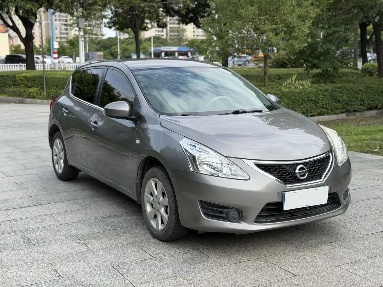 Nissan Tiida