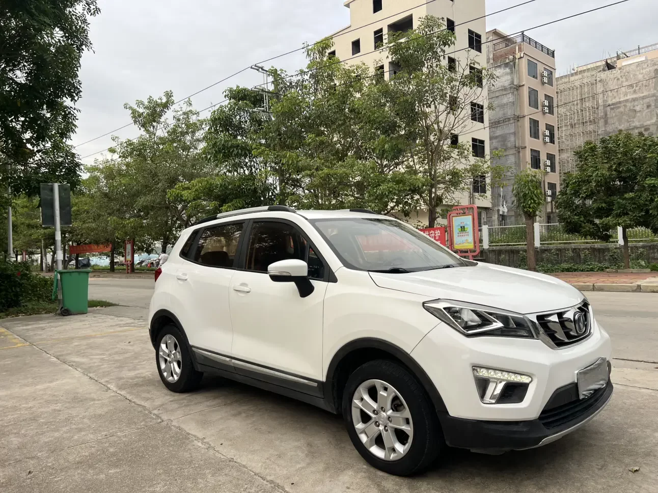 Changan CS15