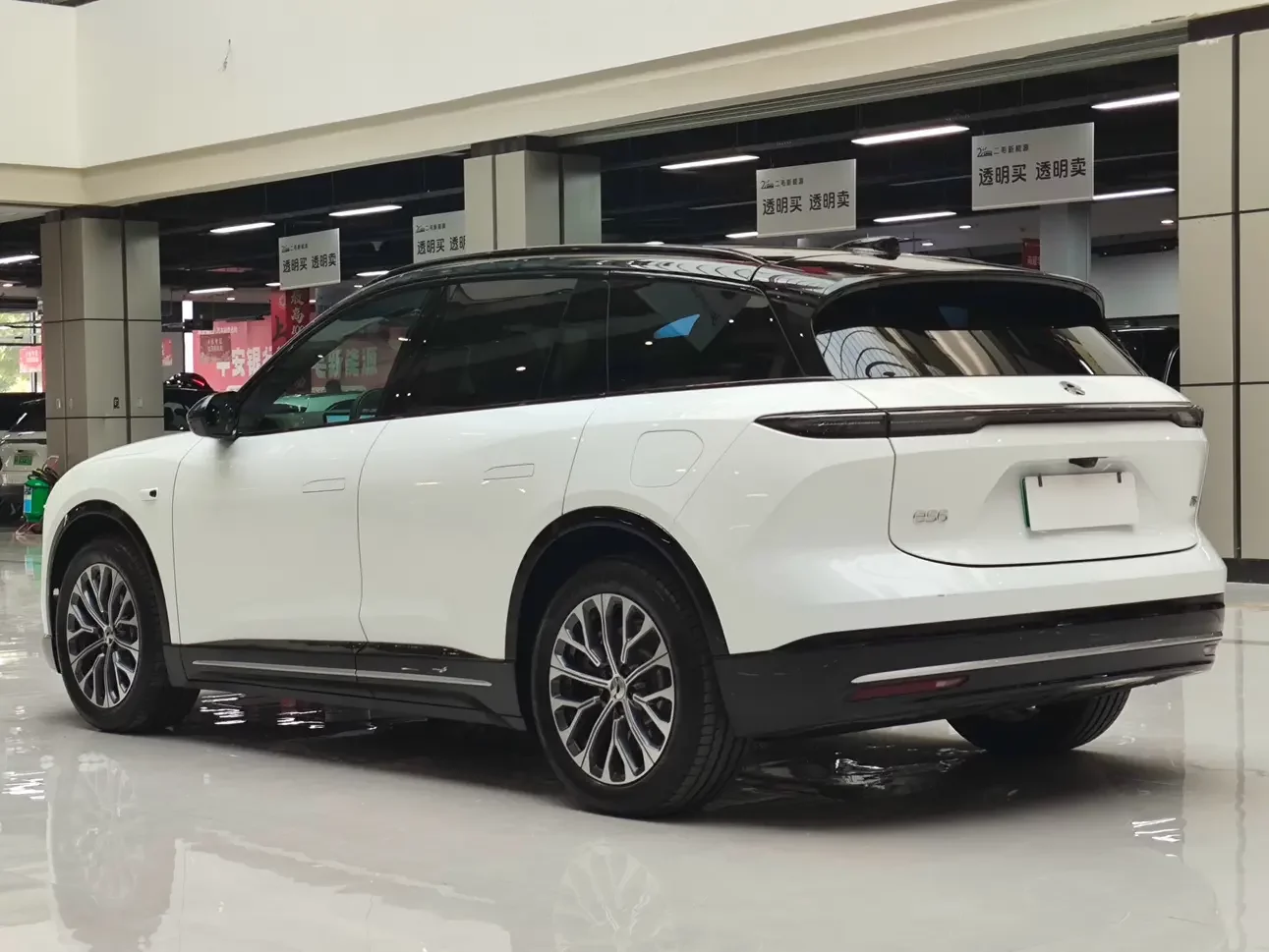 NIO ES6