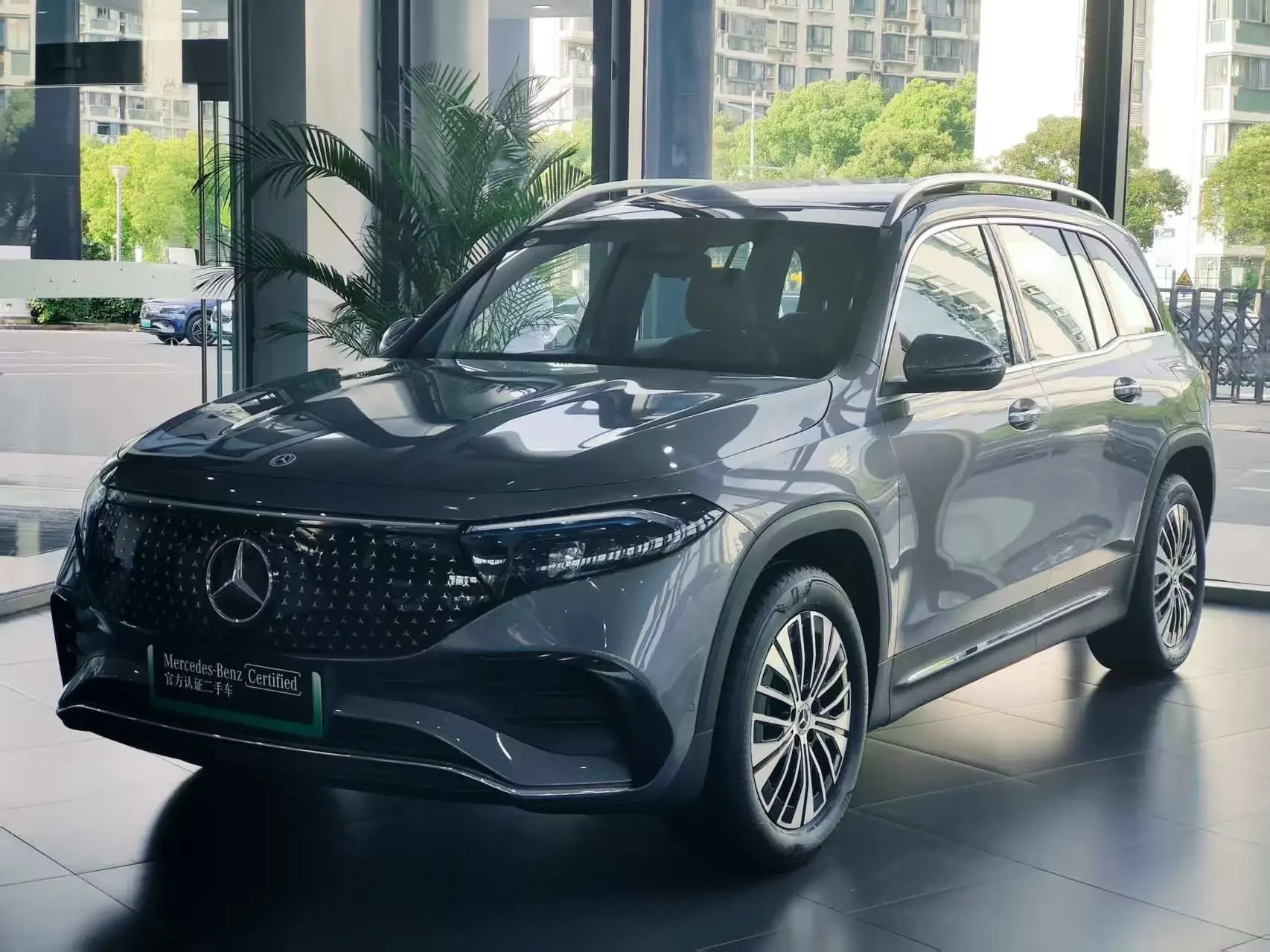 Mercedes-Benz EQB