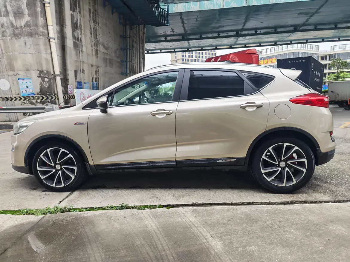 Geely Emgrand GS