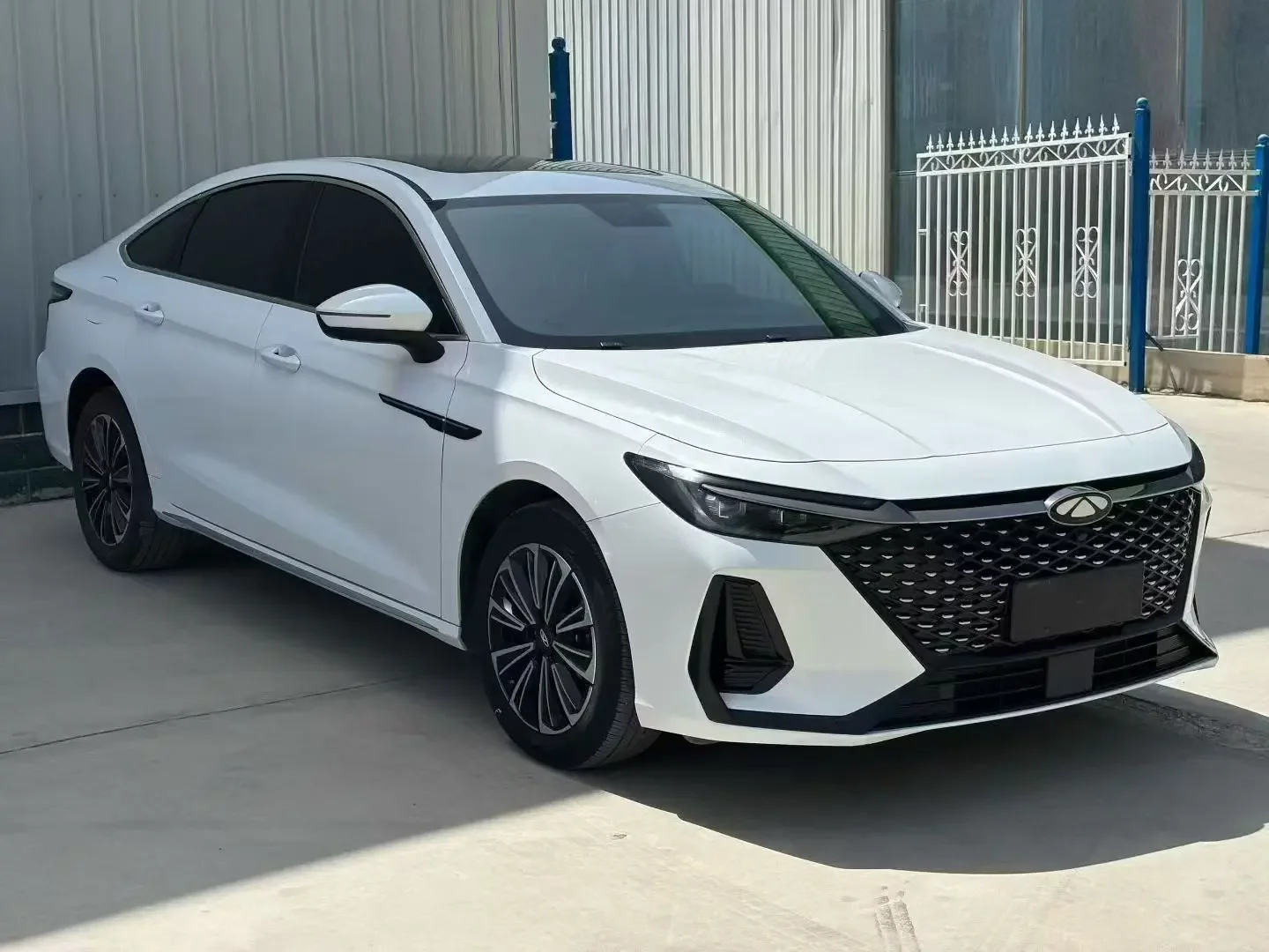 Chery Fengyun A8