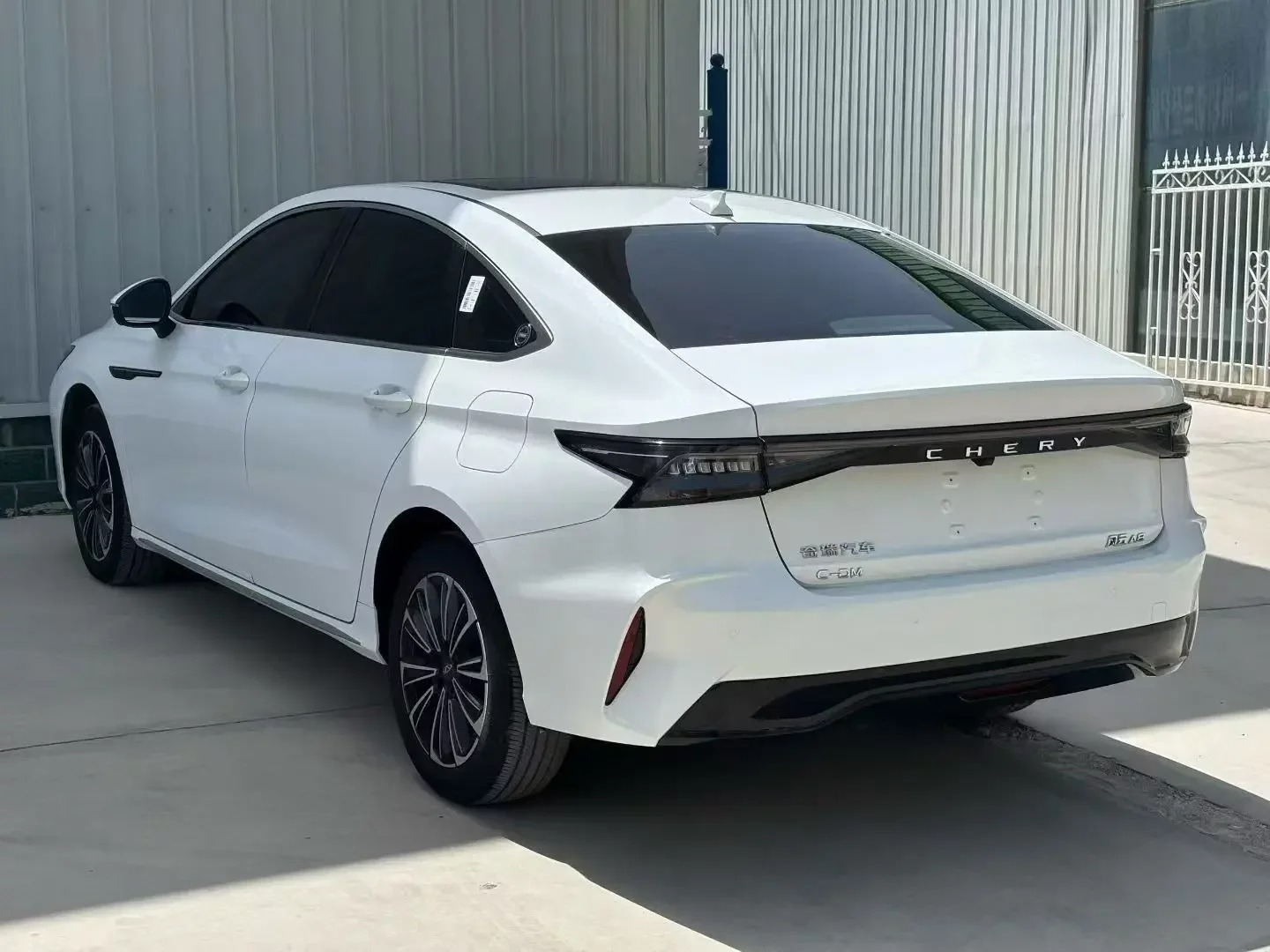 Chery Fengyun A8