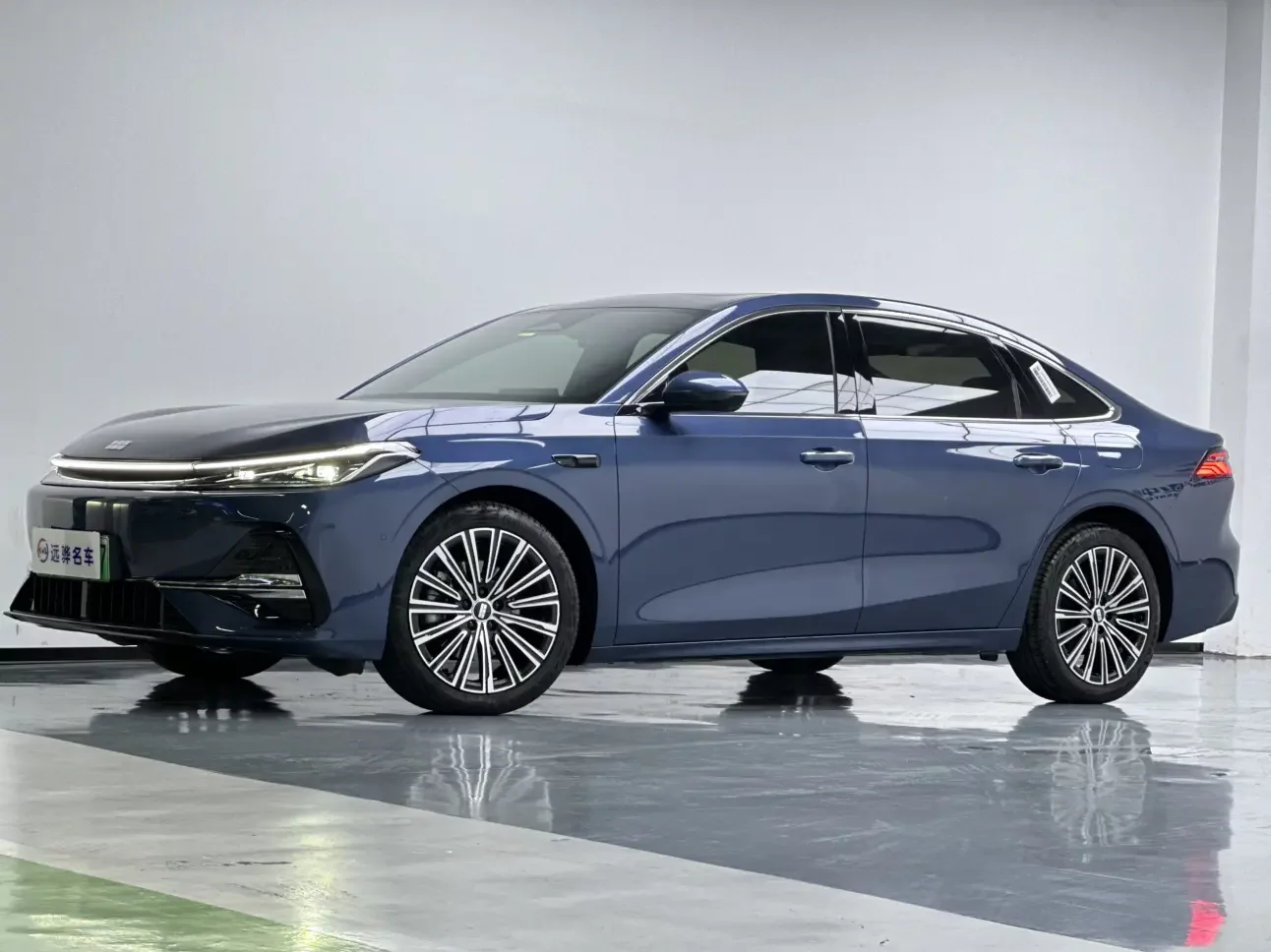 Geely Galaxy A7 EM