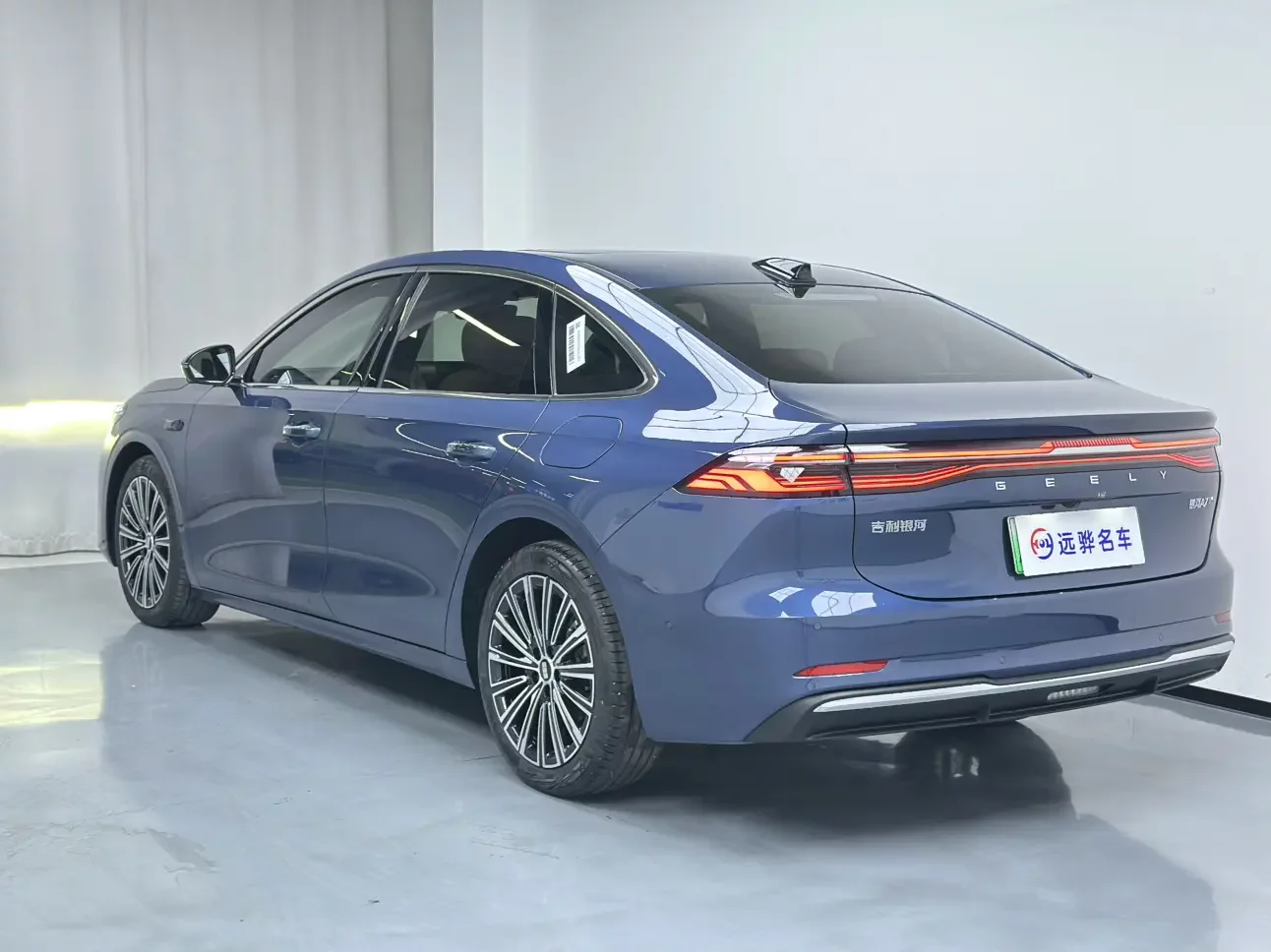 Geely Galaxy A7 EM