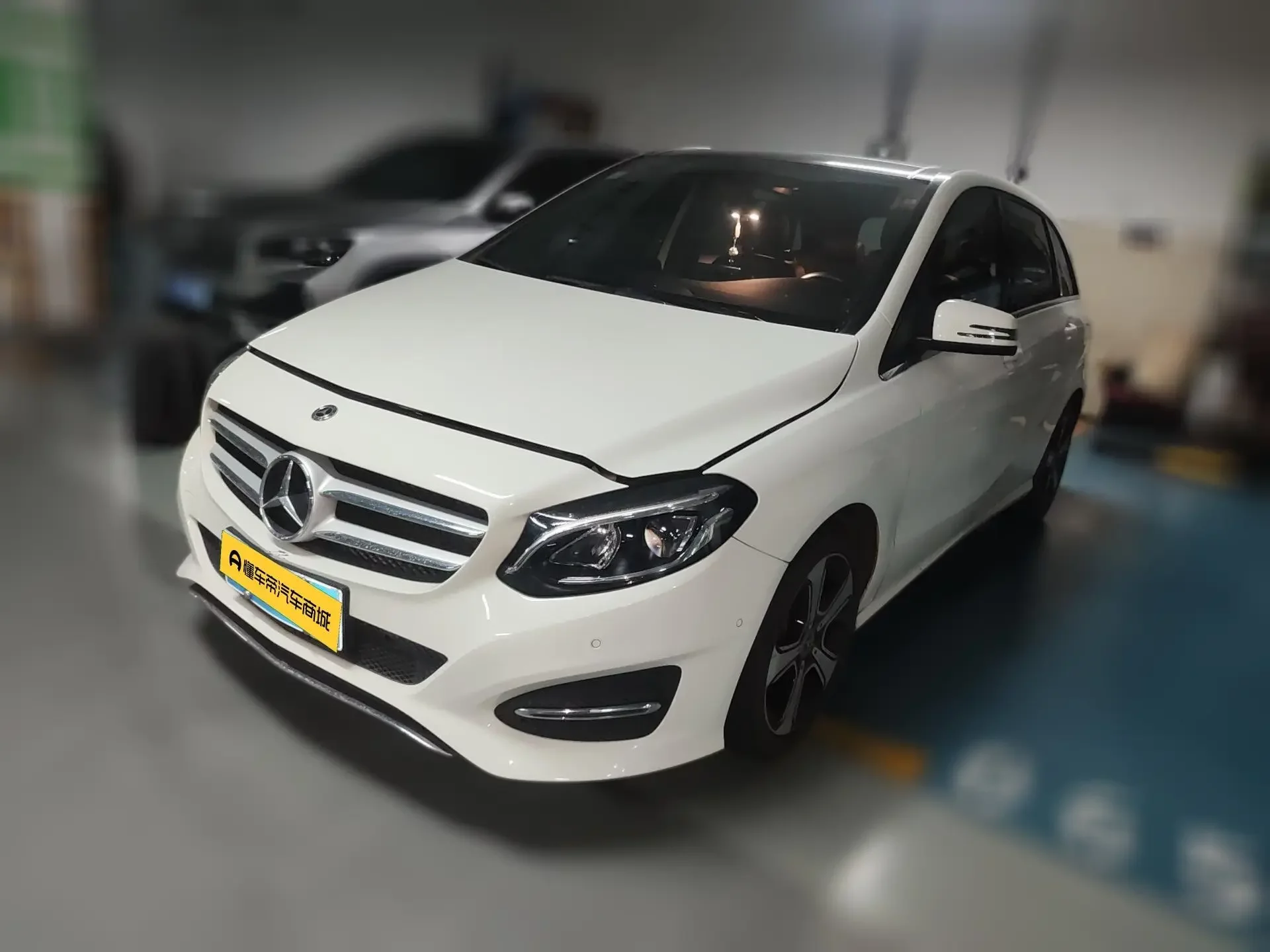 Mercedes-Benz B Class