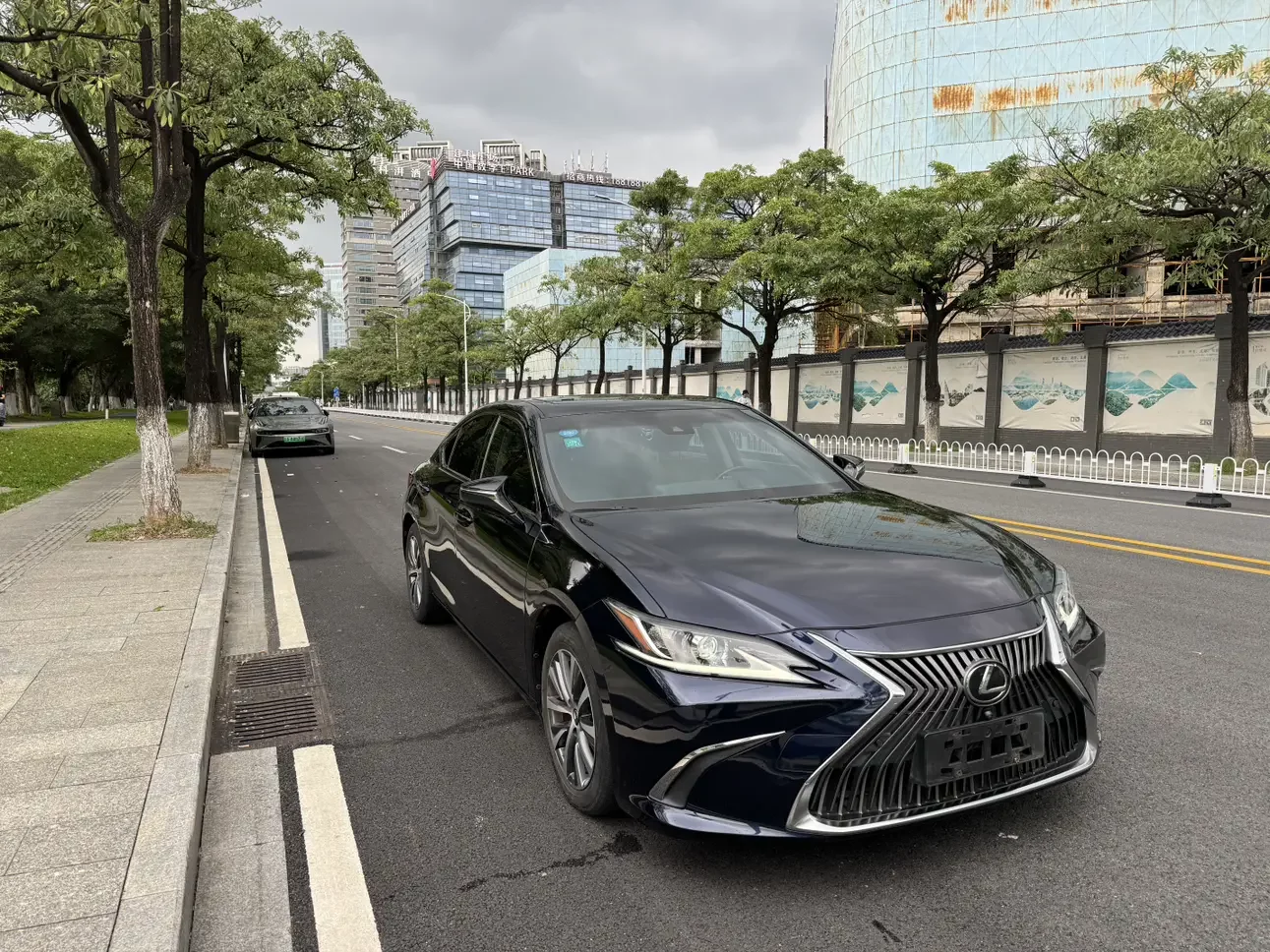 Lexus ES
