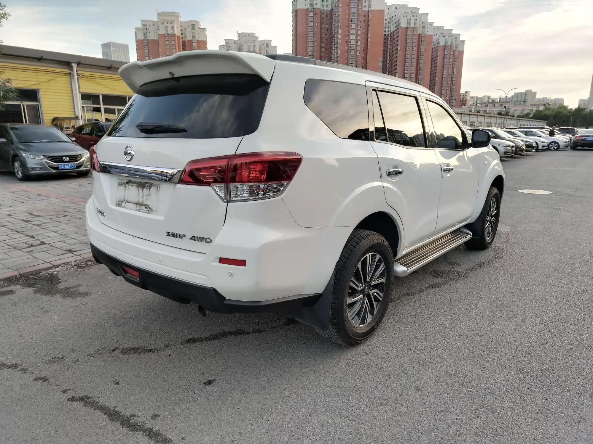 Nissan Tuda