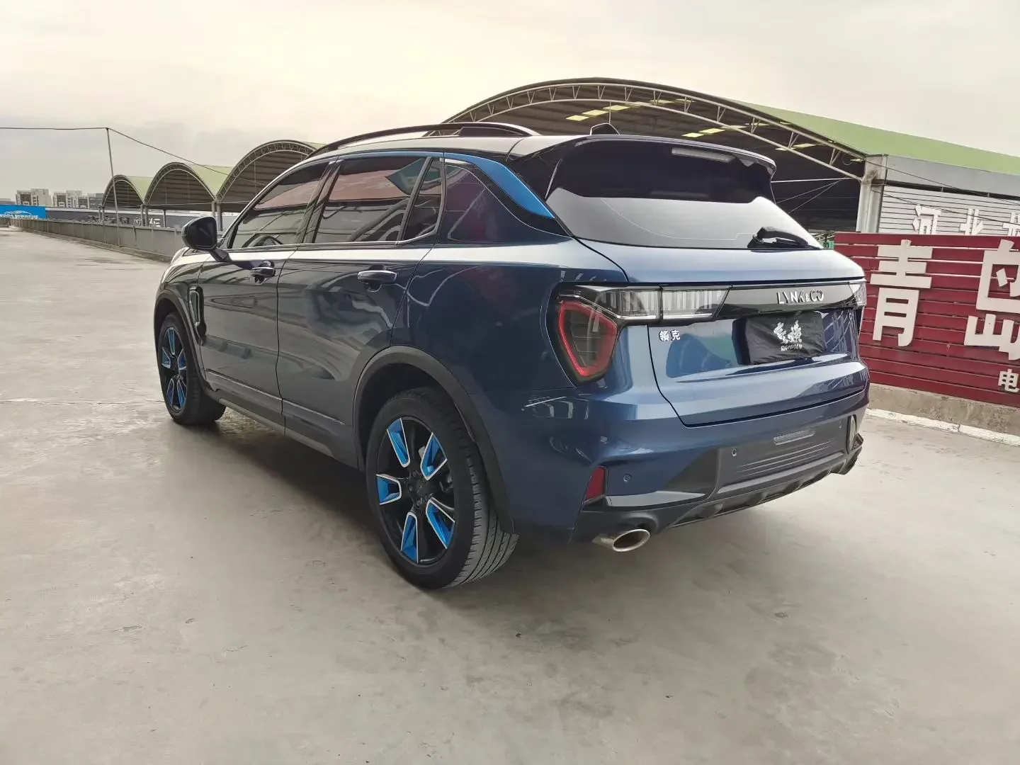 Lynk & Co 01
